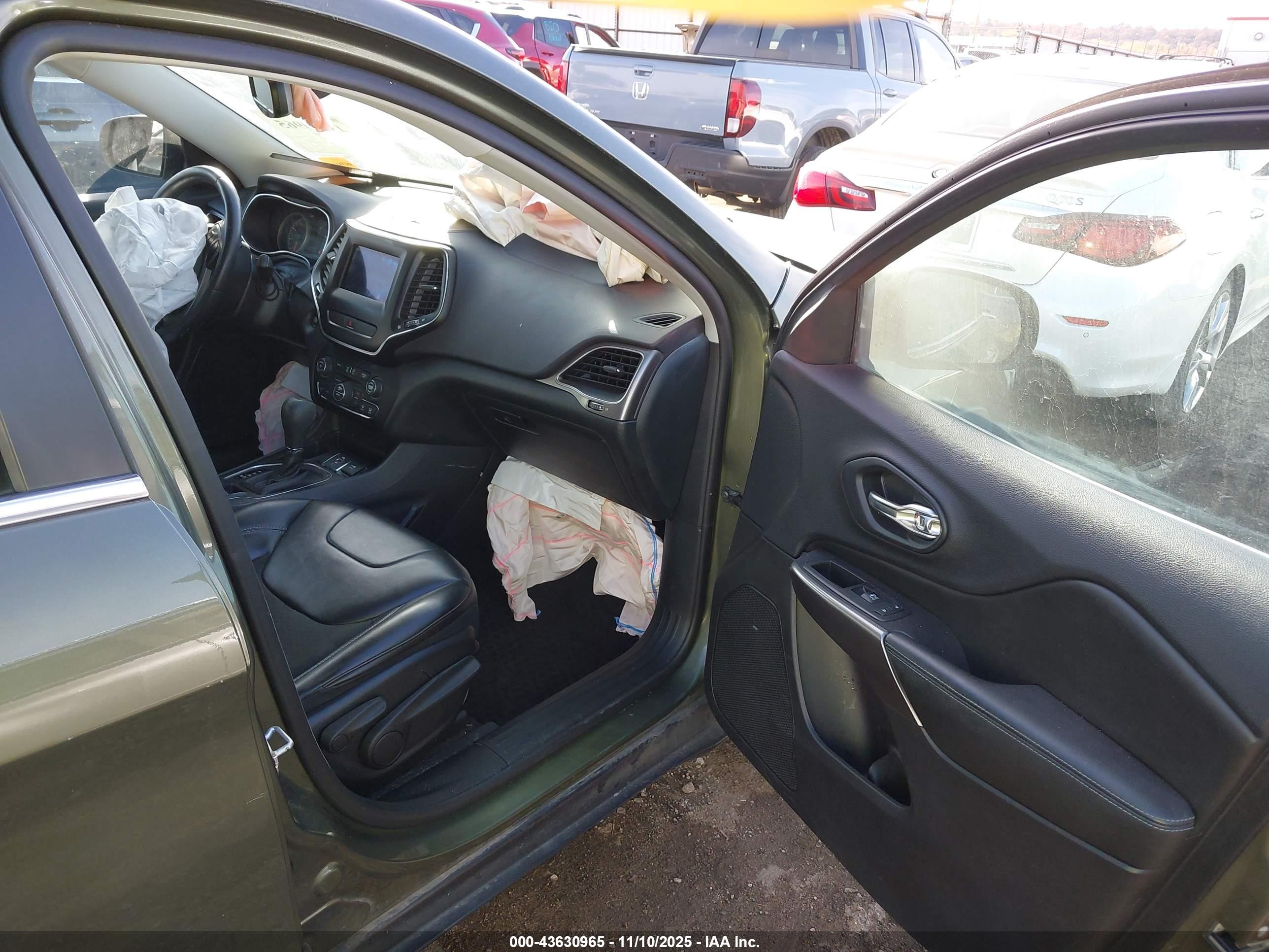 JEEP CHEROKEE image 5