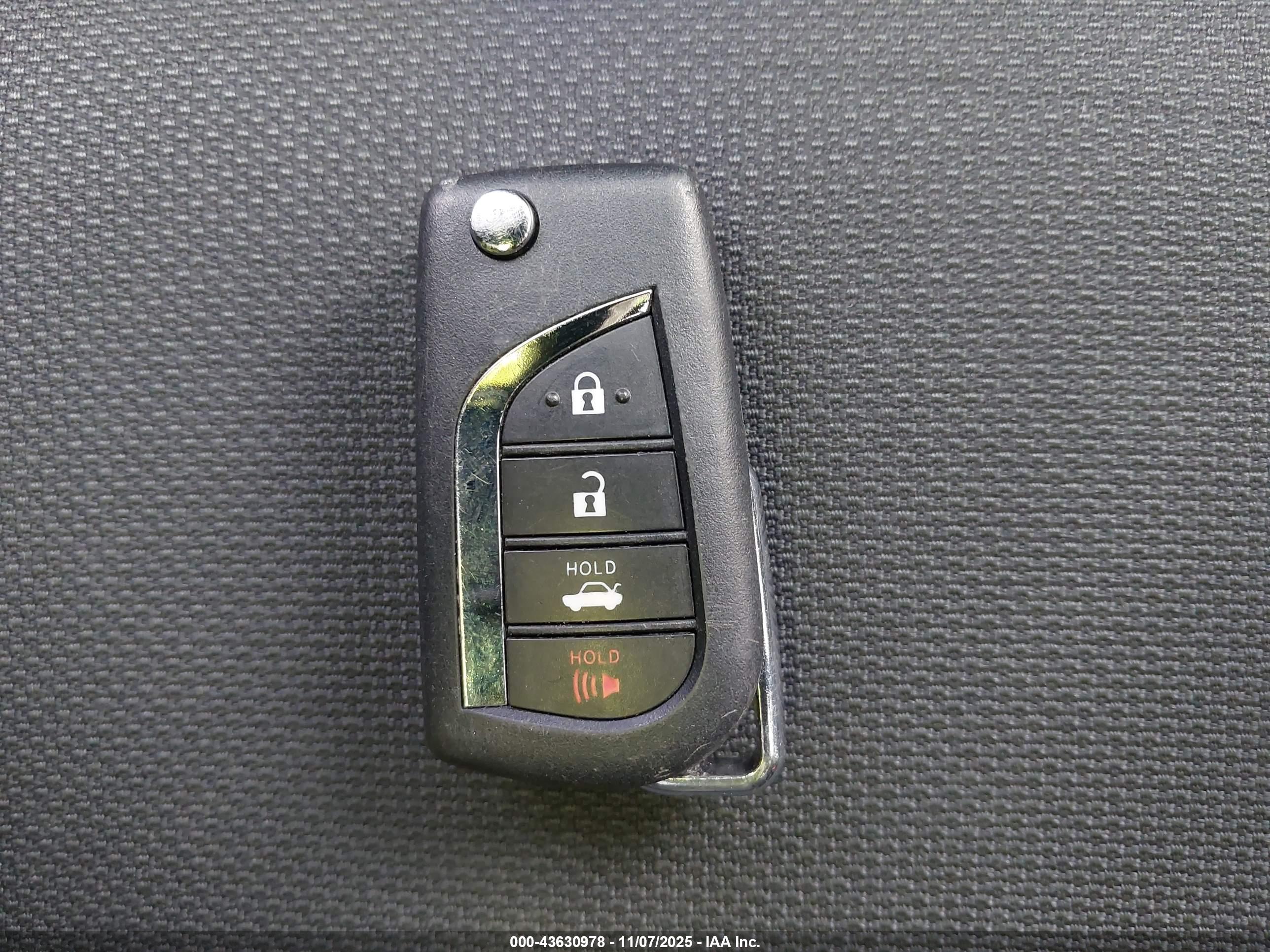 TOYOTA COROLLA image 11
