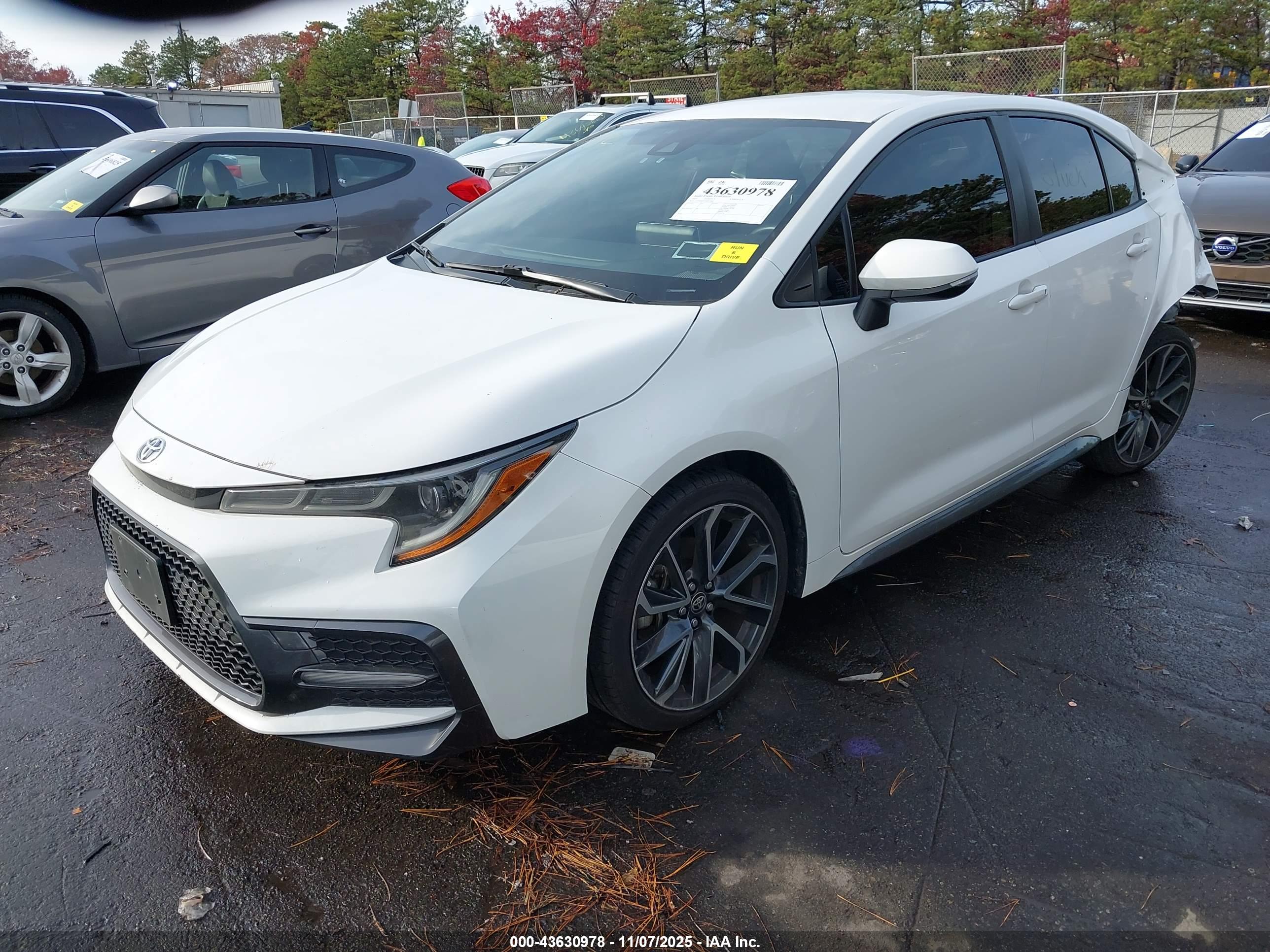 TOYOTA COROLLA image 2