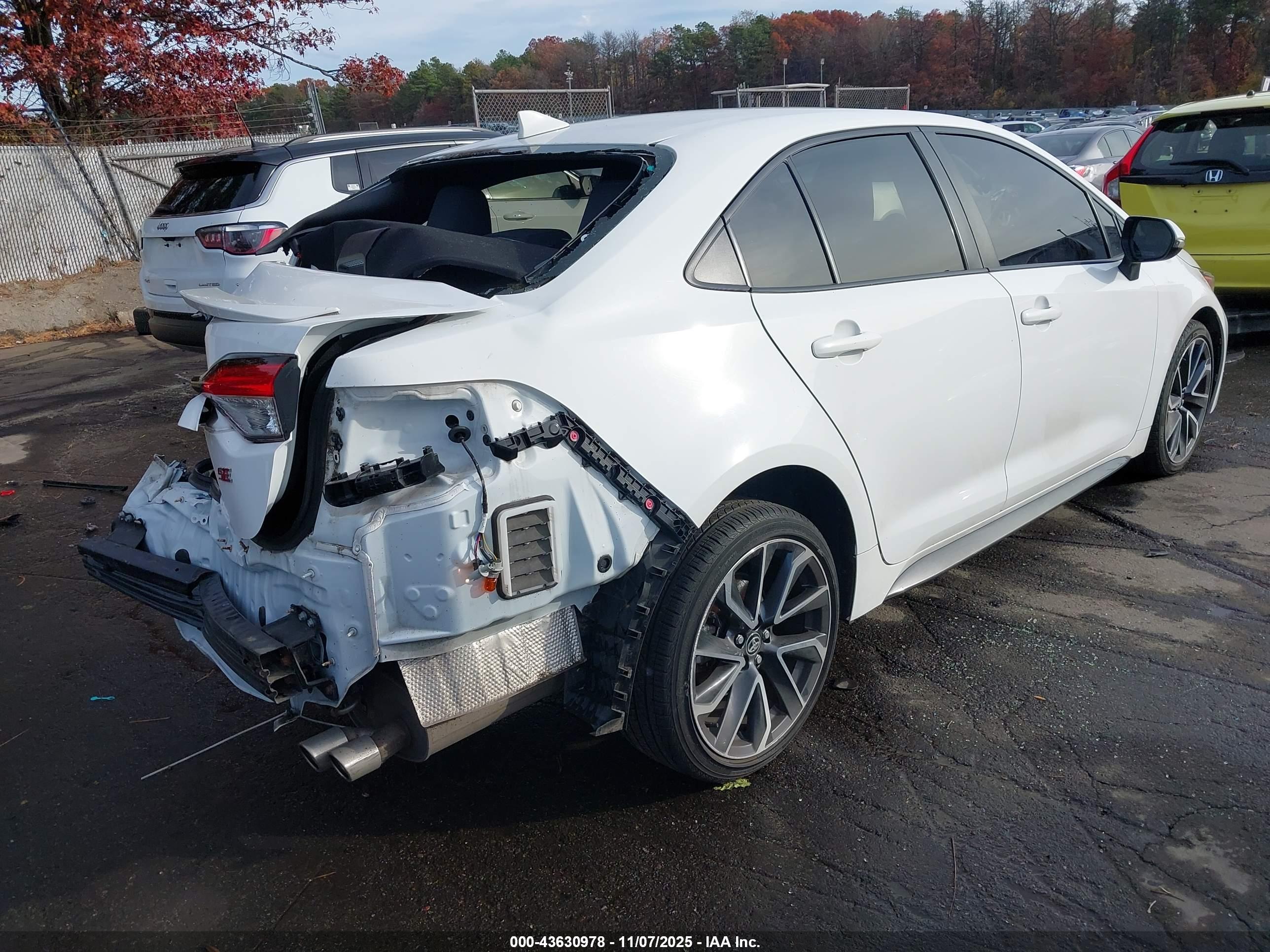 TOYOTA COROLLA image 4