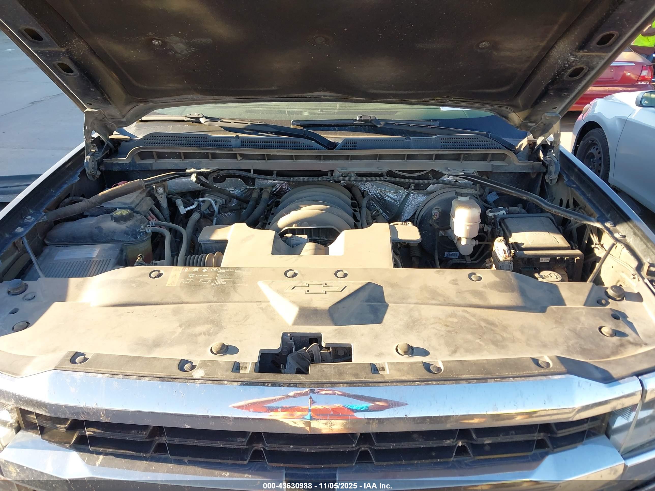 CHEVROLET SILVERADO image 10