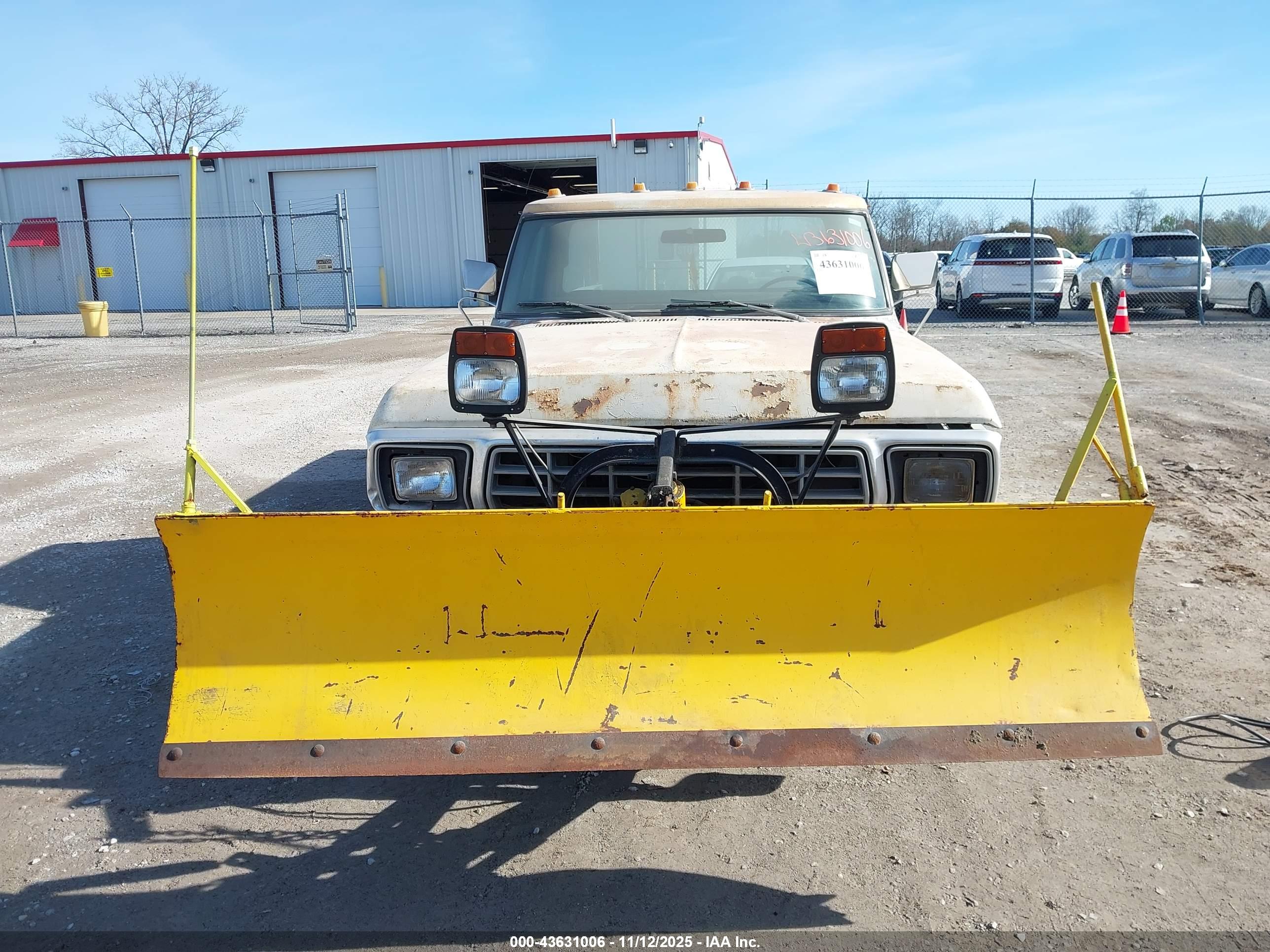 FORD F-250 image 6