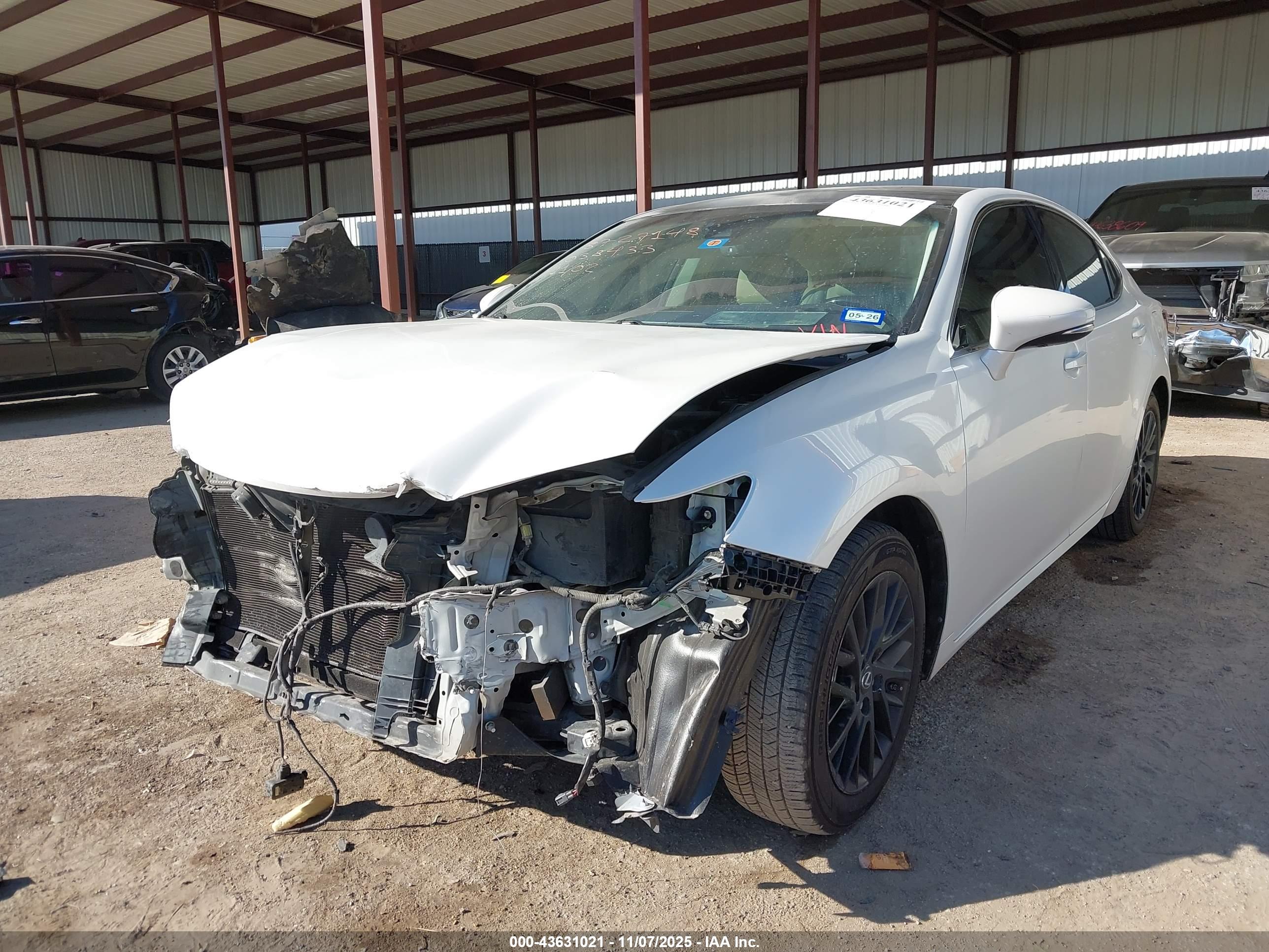 LEXUS ES image 2