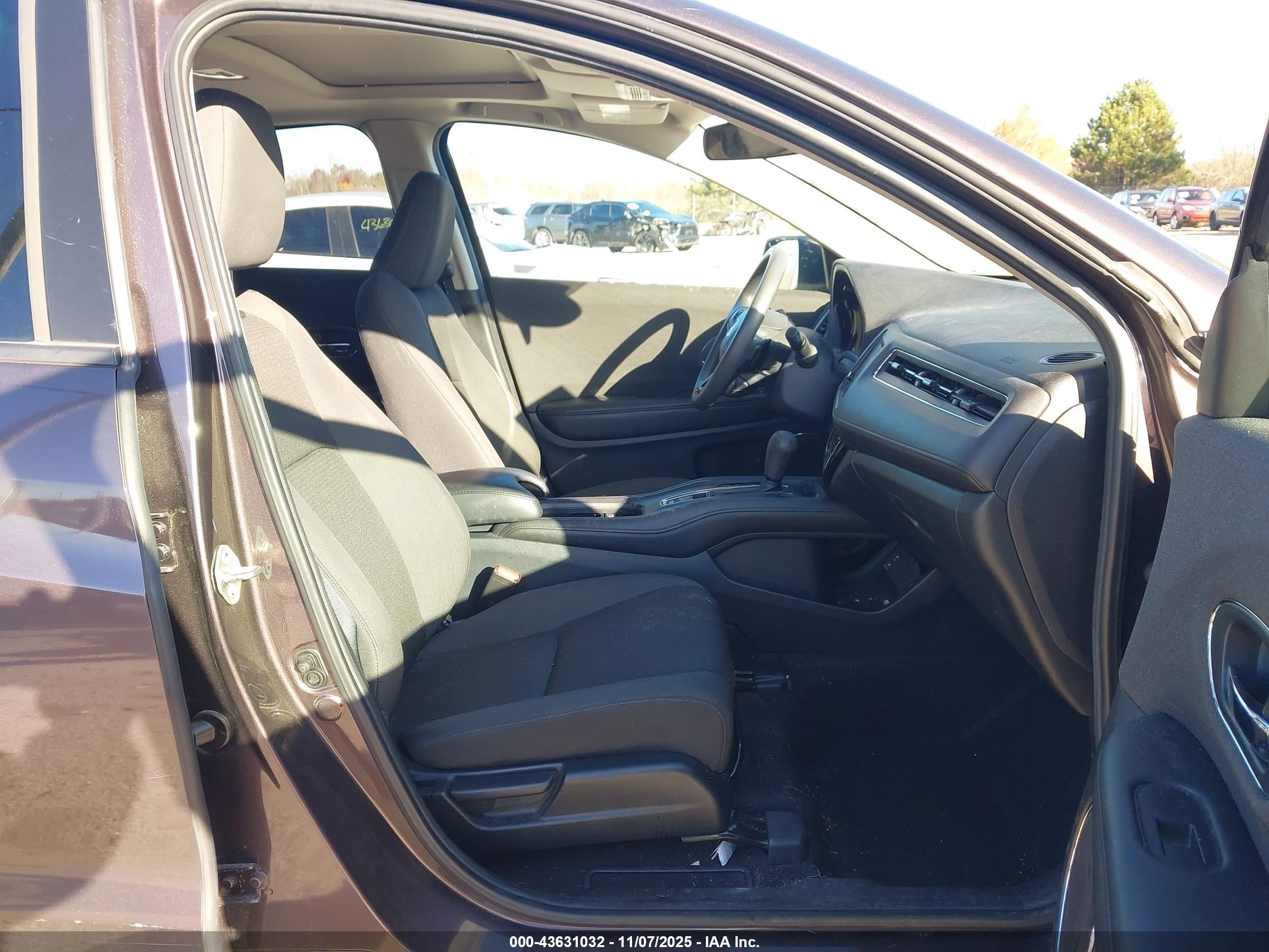 HONDA HR-V image 5