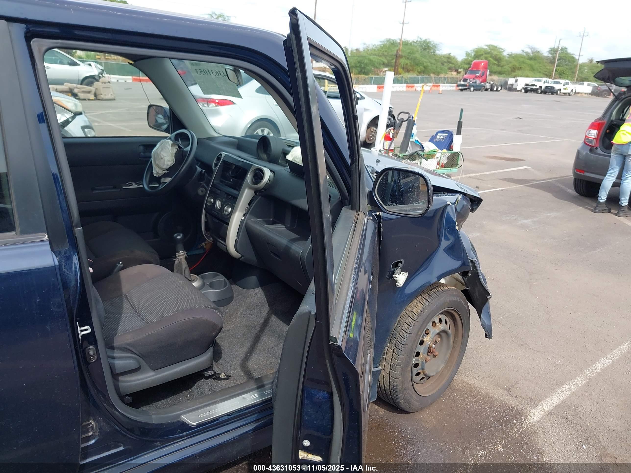 SCION XB image 5