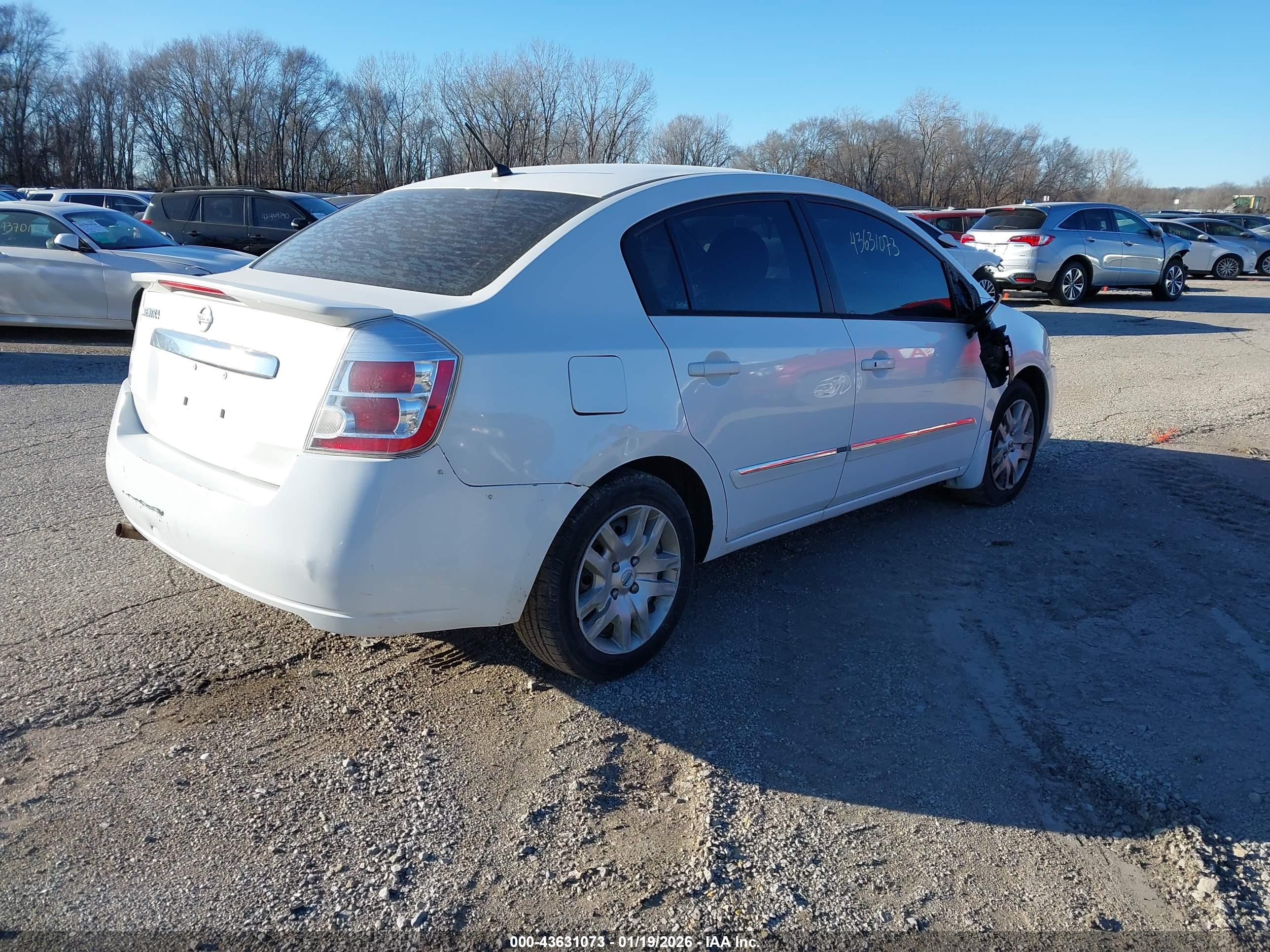 NISSAN SENTRA image 4
