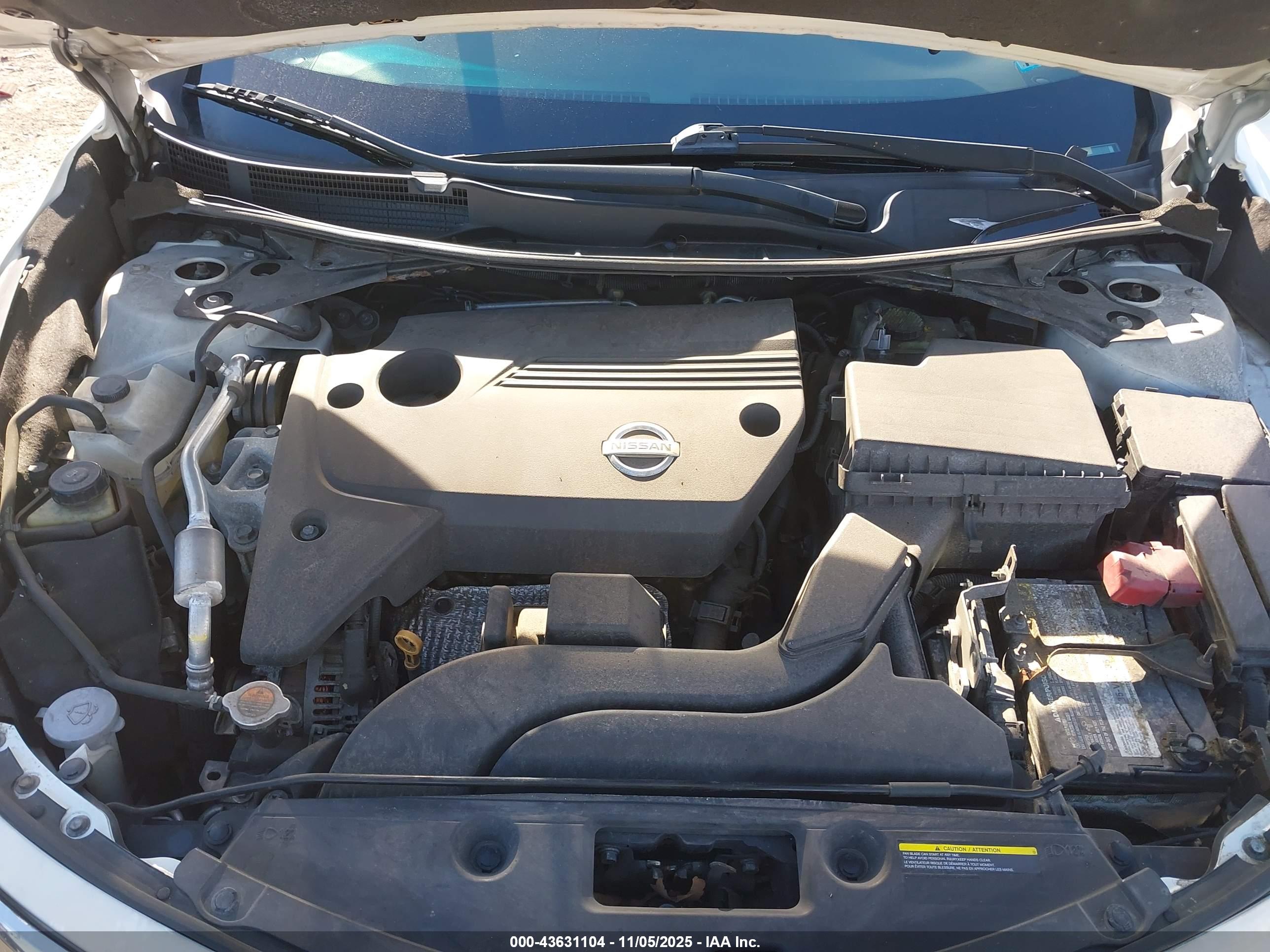 NISSAN ALTIMA image 10