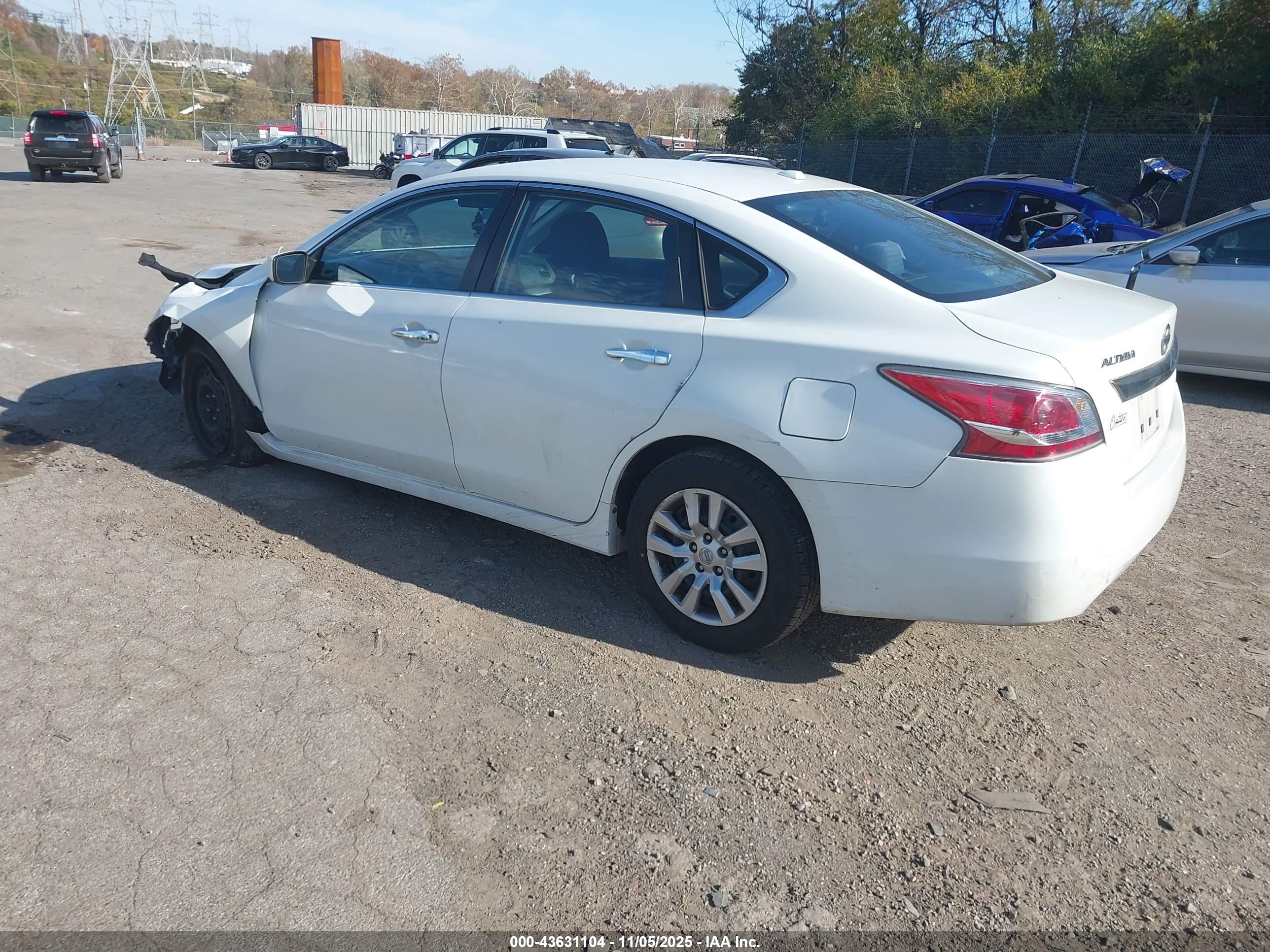 NISSAN ALTIMA image 3