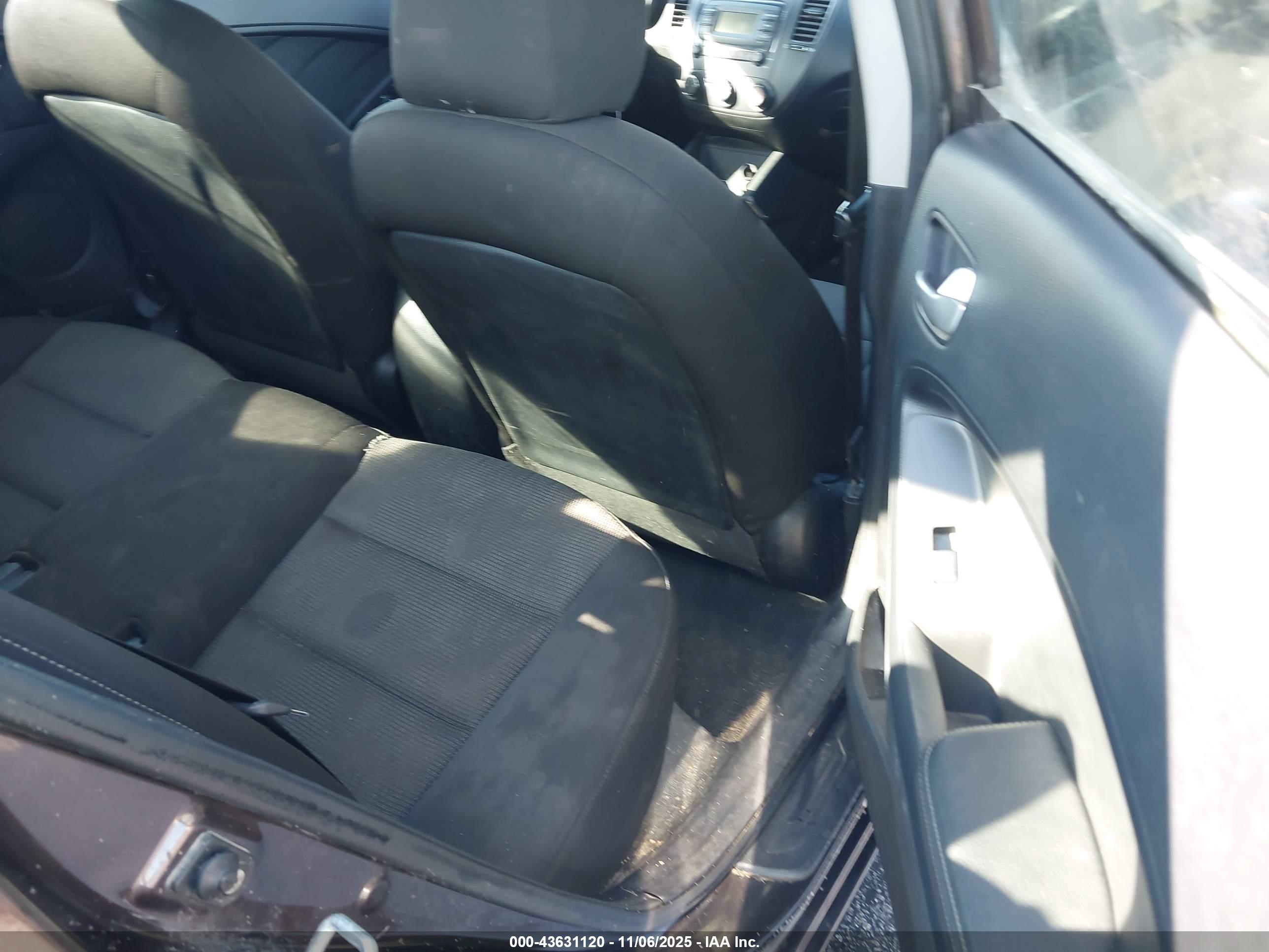 KIA FORTE image 8
