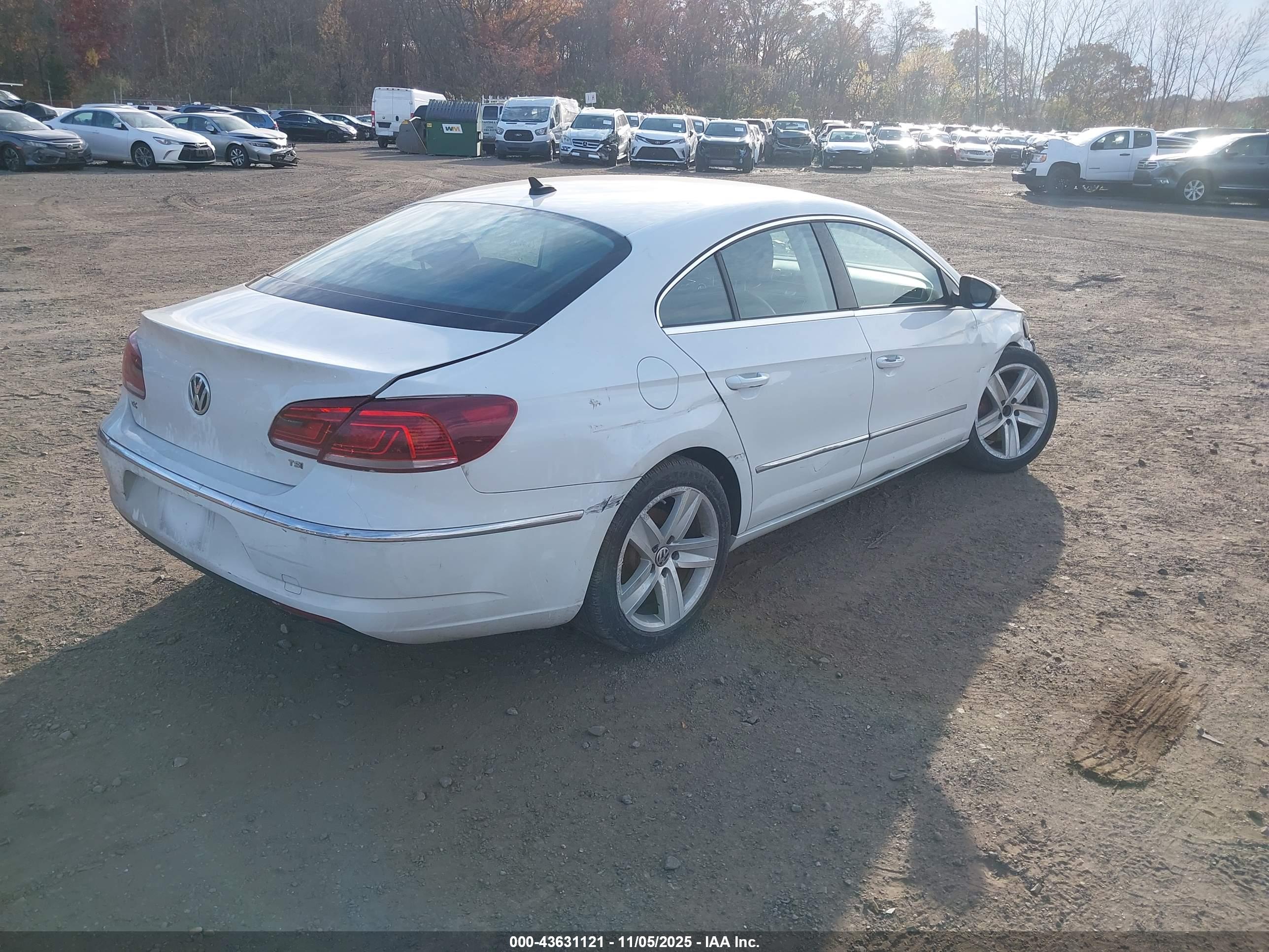 VOLKSWAGEN CC image 4