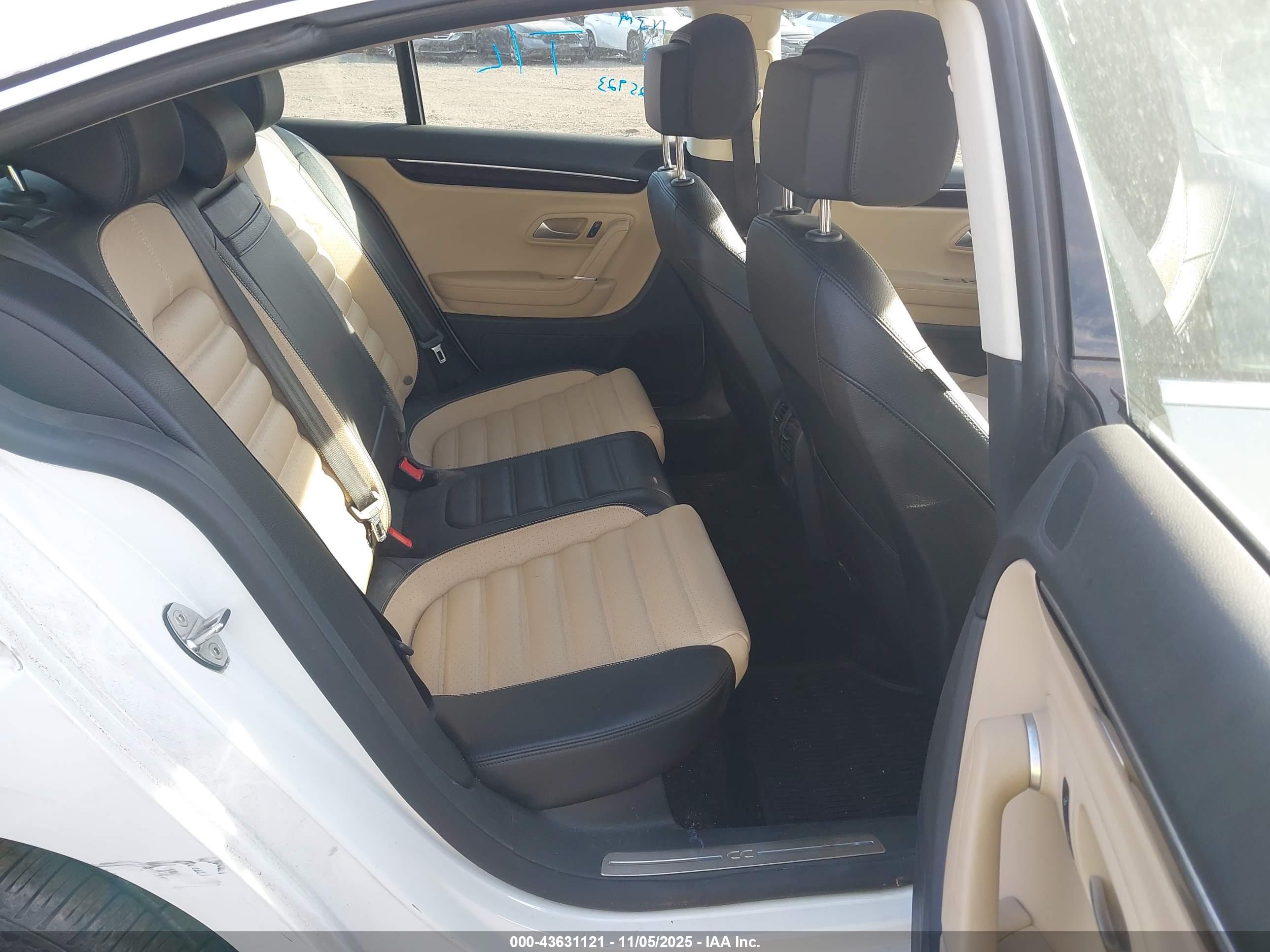 VOLKSWAGEN CC image 8