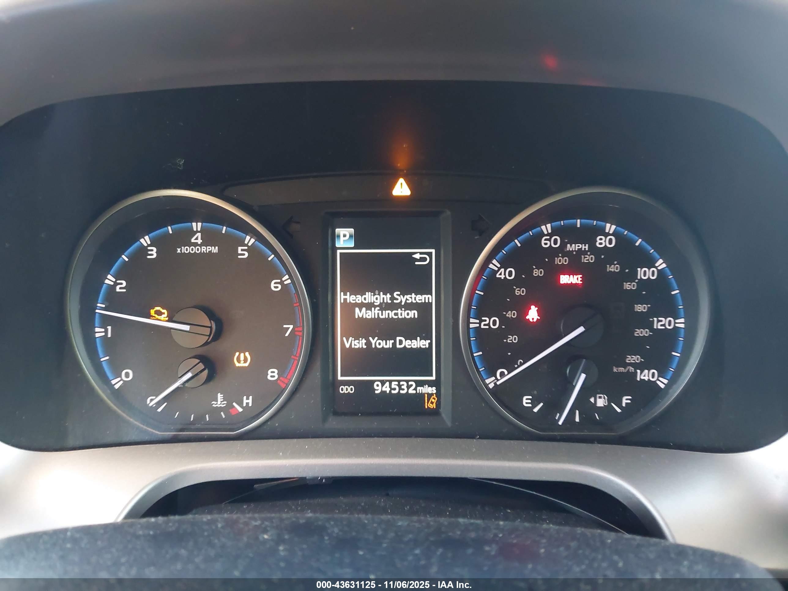 TOYOTA RAV4 image 7