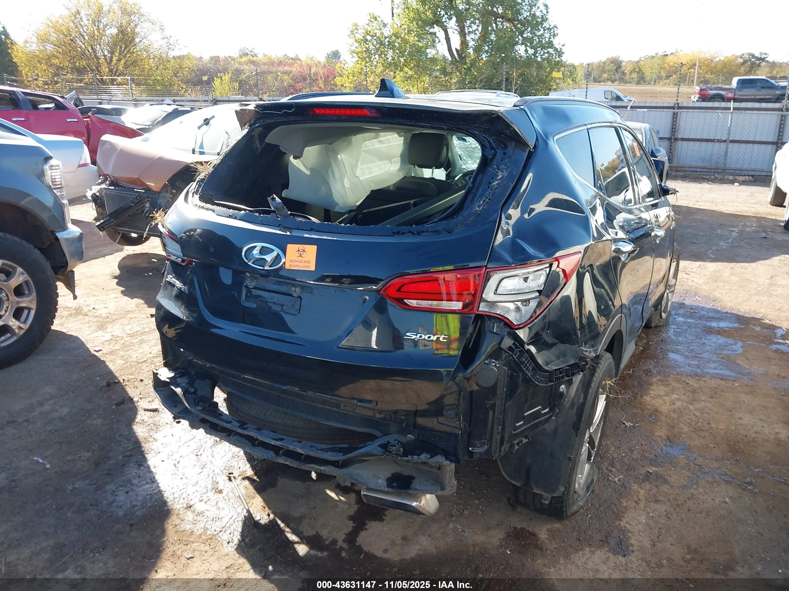 HYUNDAI SANTA image 4