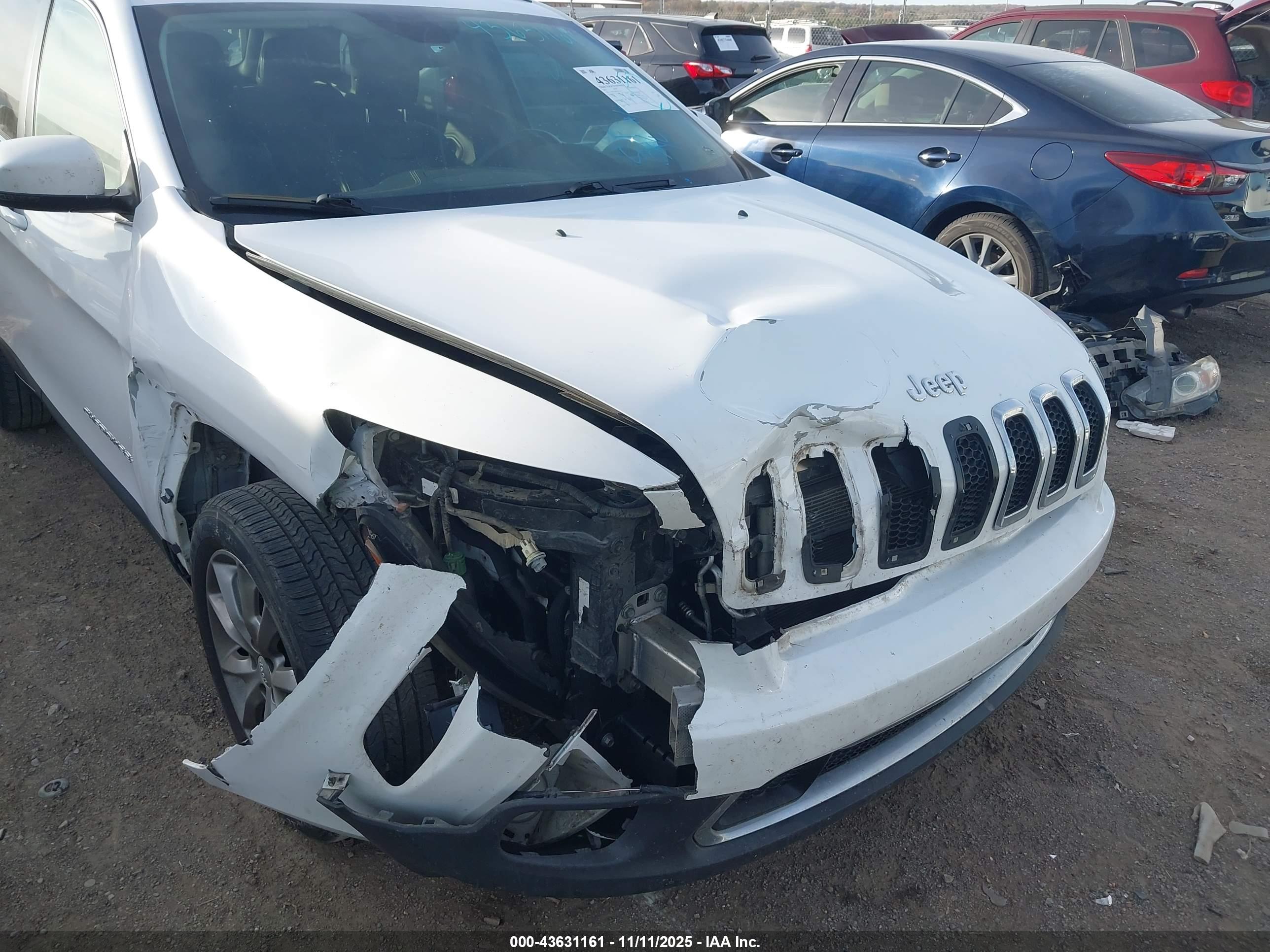 JEEP CHEROKEE image 10