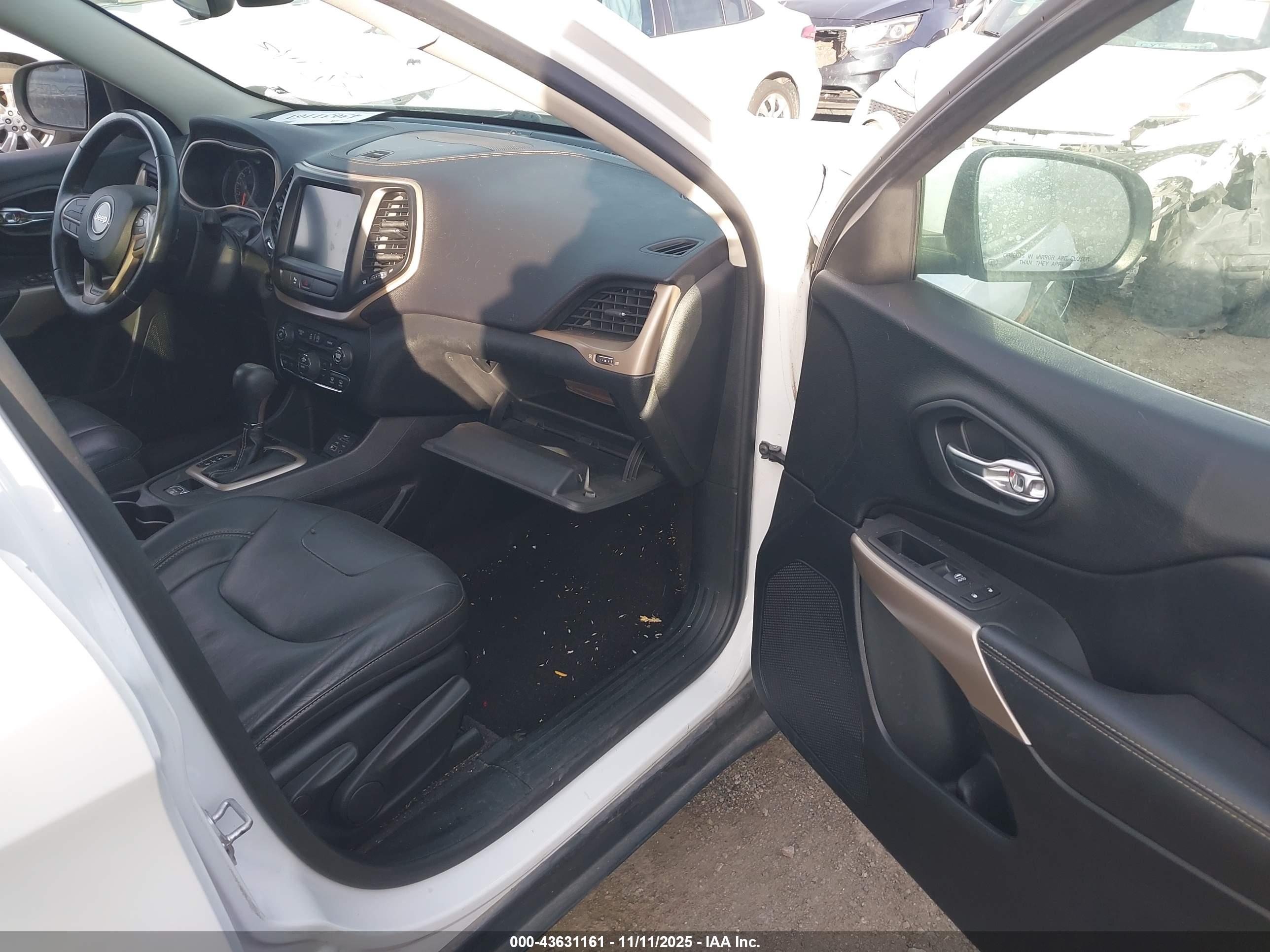 JEEP CHEROKEE image 5