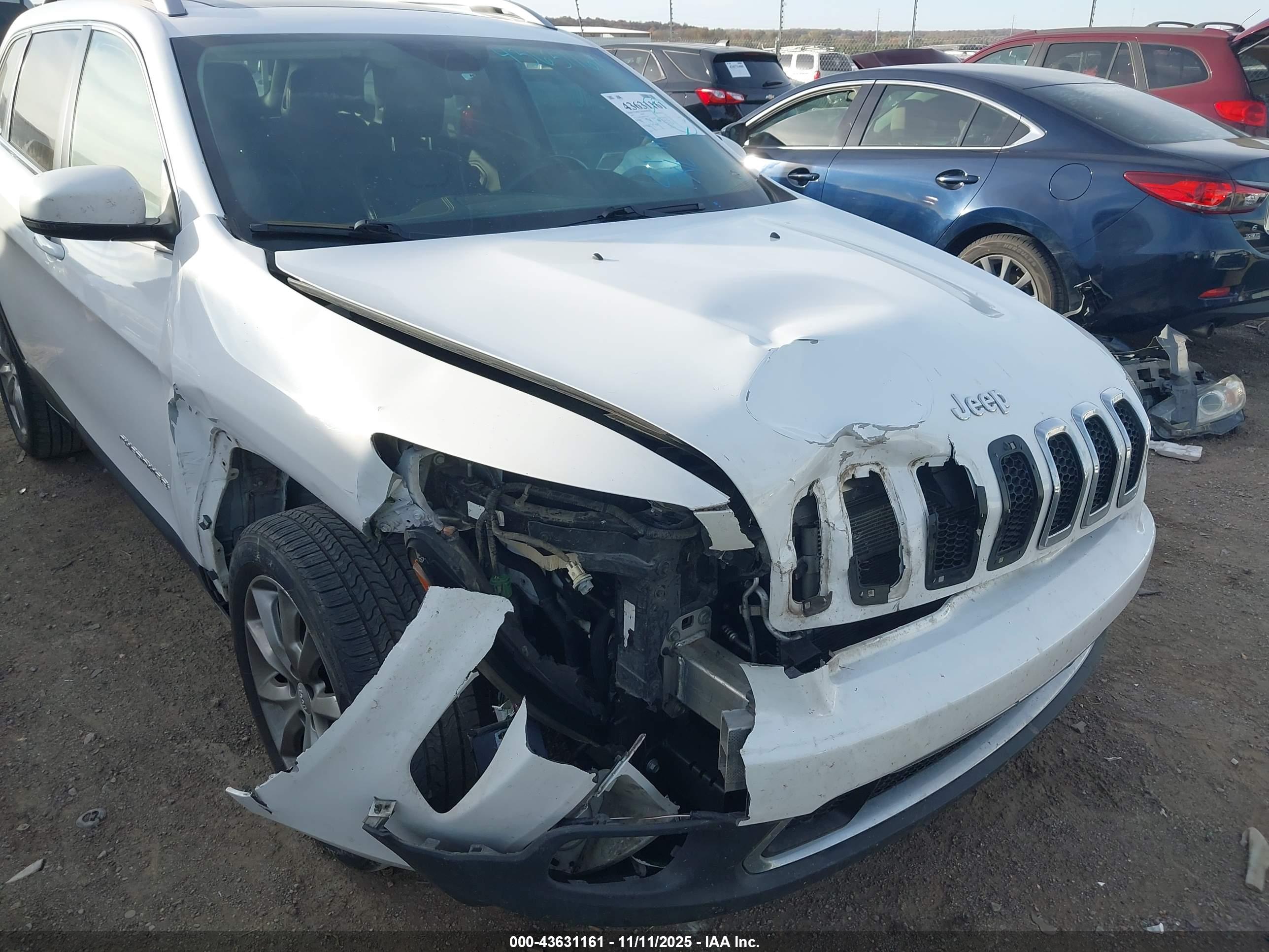 JEEP CHEROKEE image 6