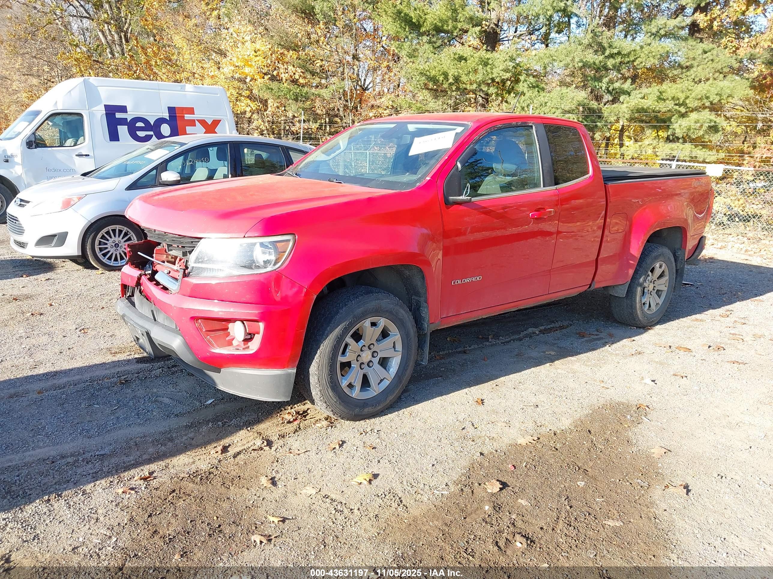 CHEVROLET COLORADO image 2