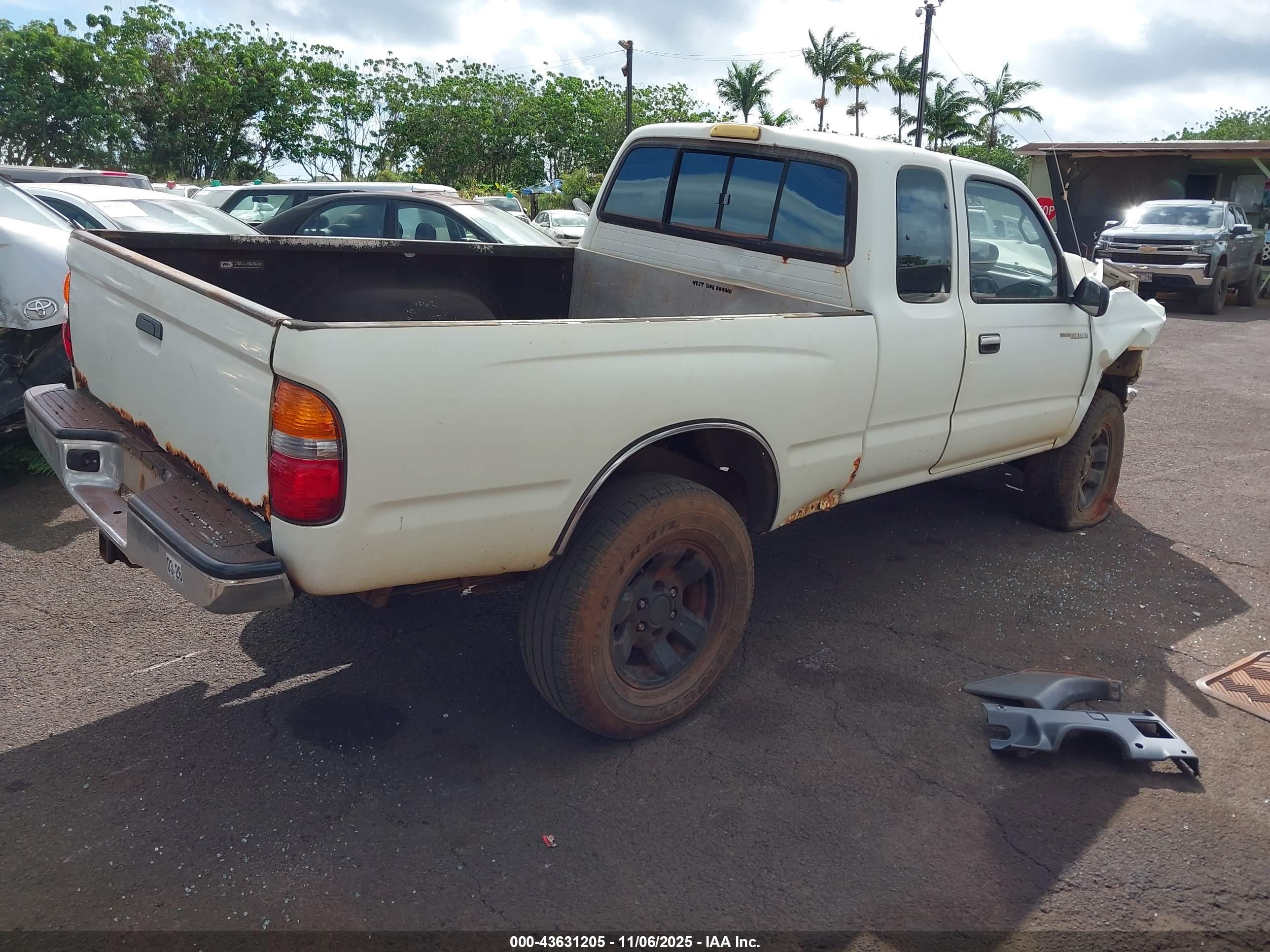 TOYOTA TACOMA image 4