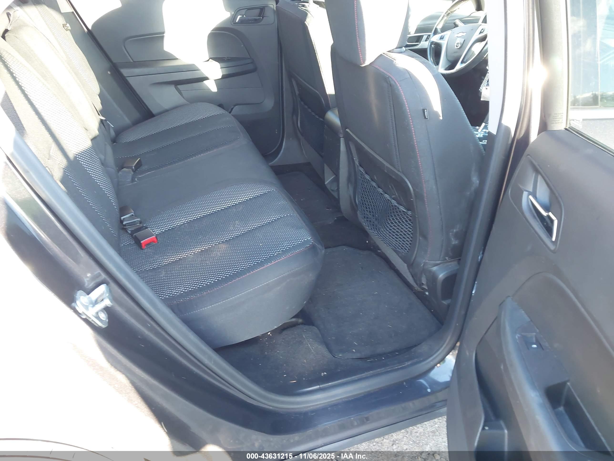 CHEVROLET EQUINOX image 8
