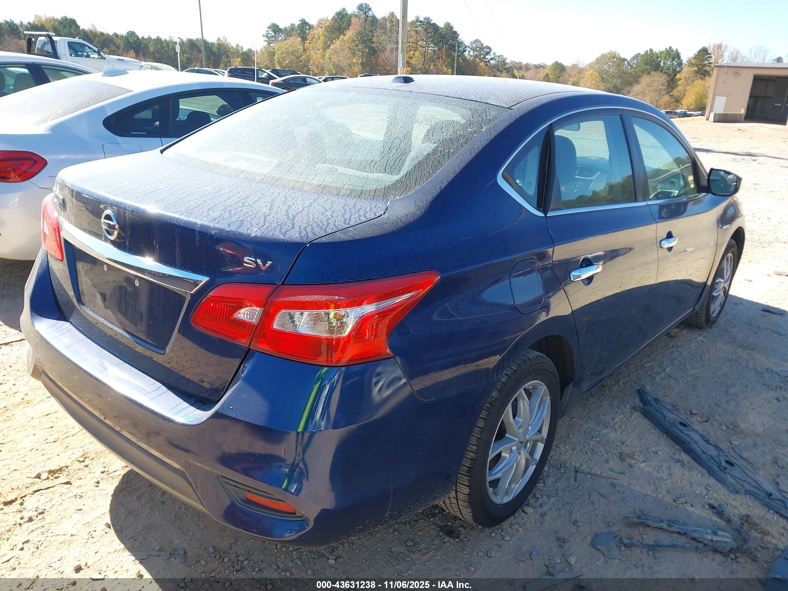 NISSAN SENTRA image 4