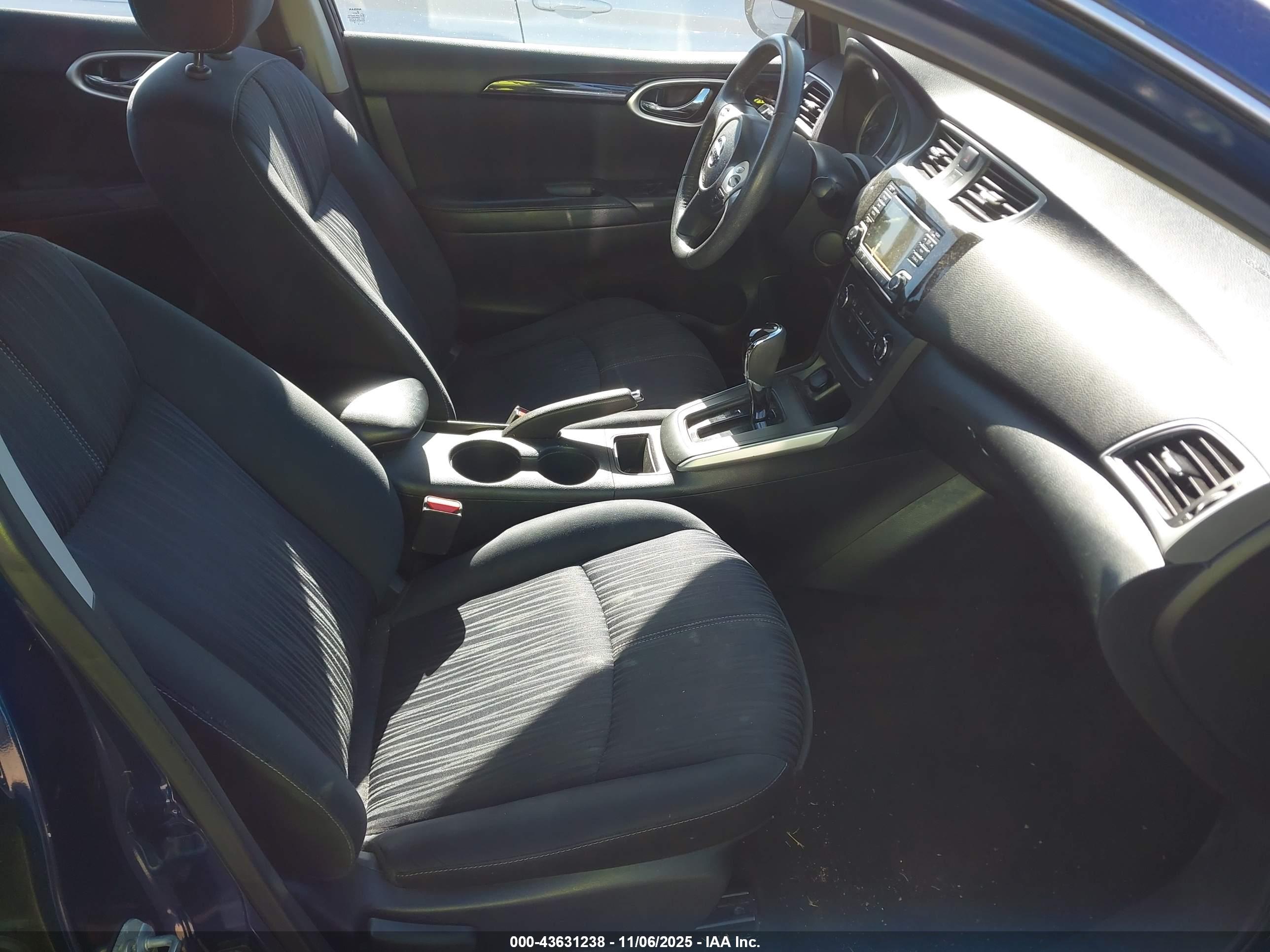 NISSAN SENTRA image 5