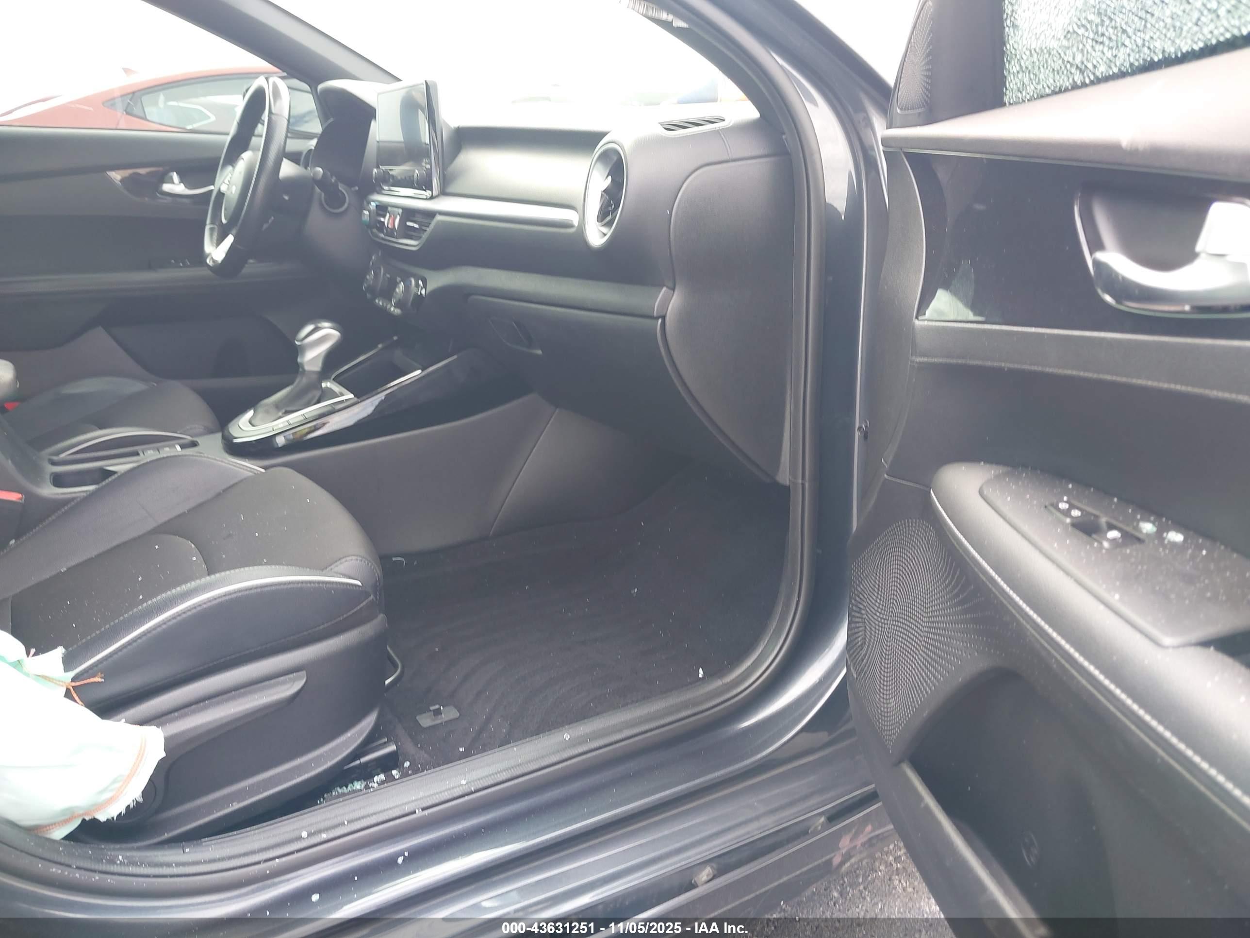 KIA FORTE image 5