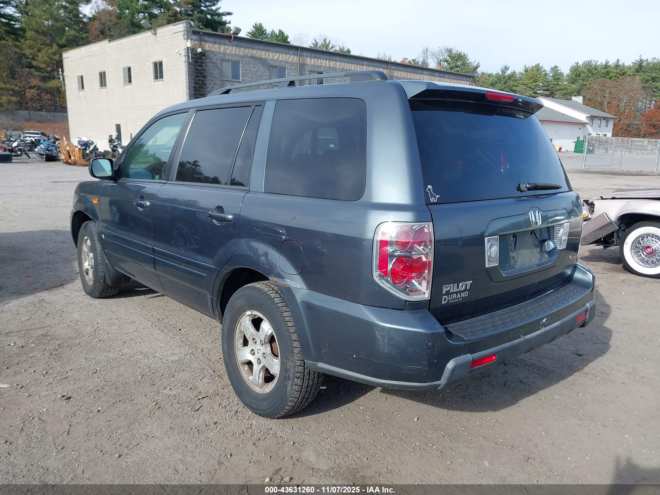 HONDA PILOT image 3