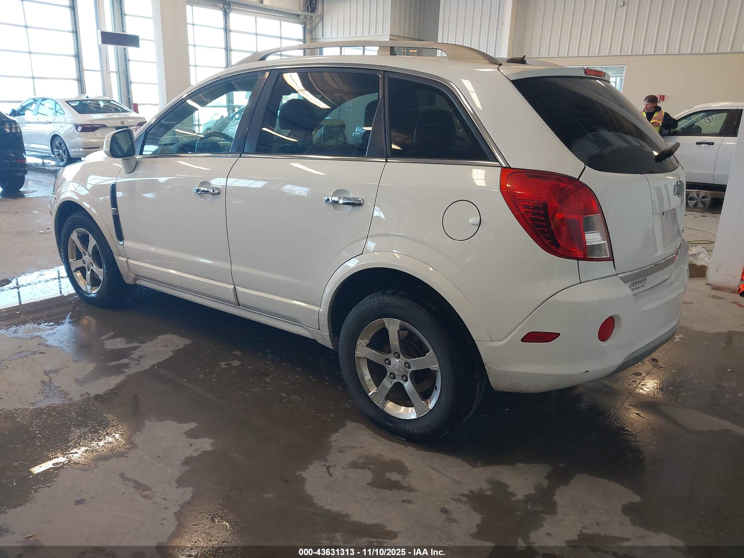 CHEVROLET CAPTIVA image 3