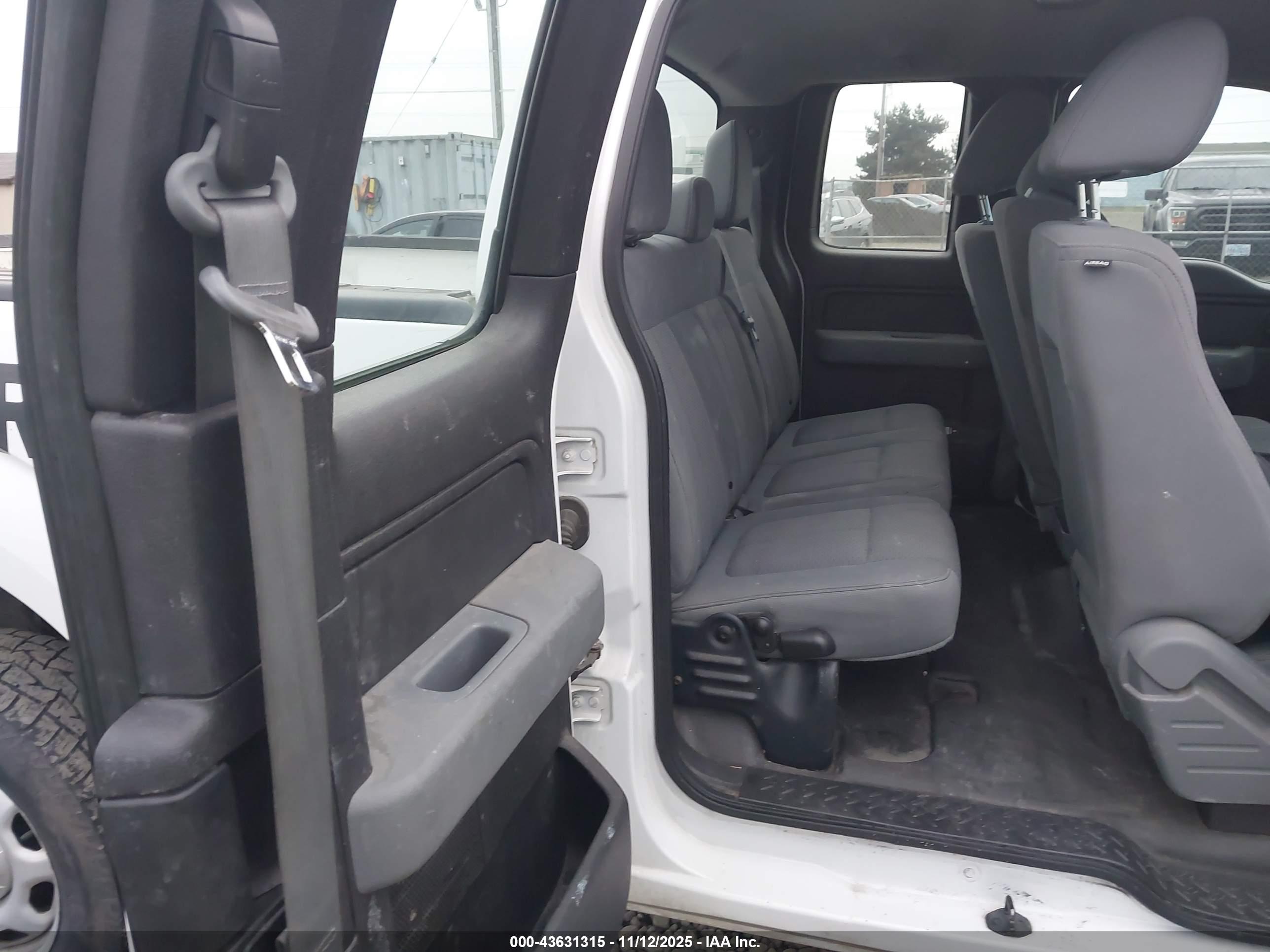 FORD F-150 image 8
