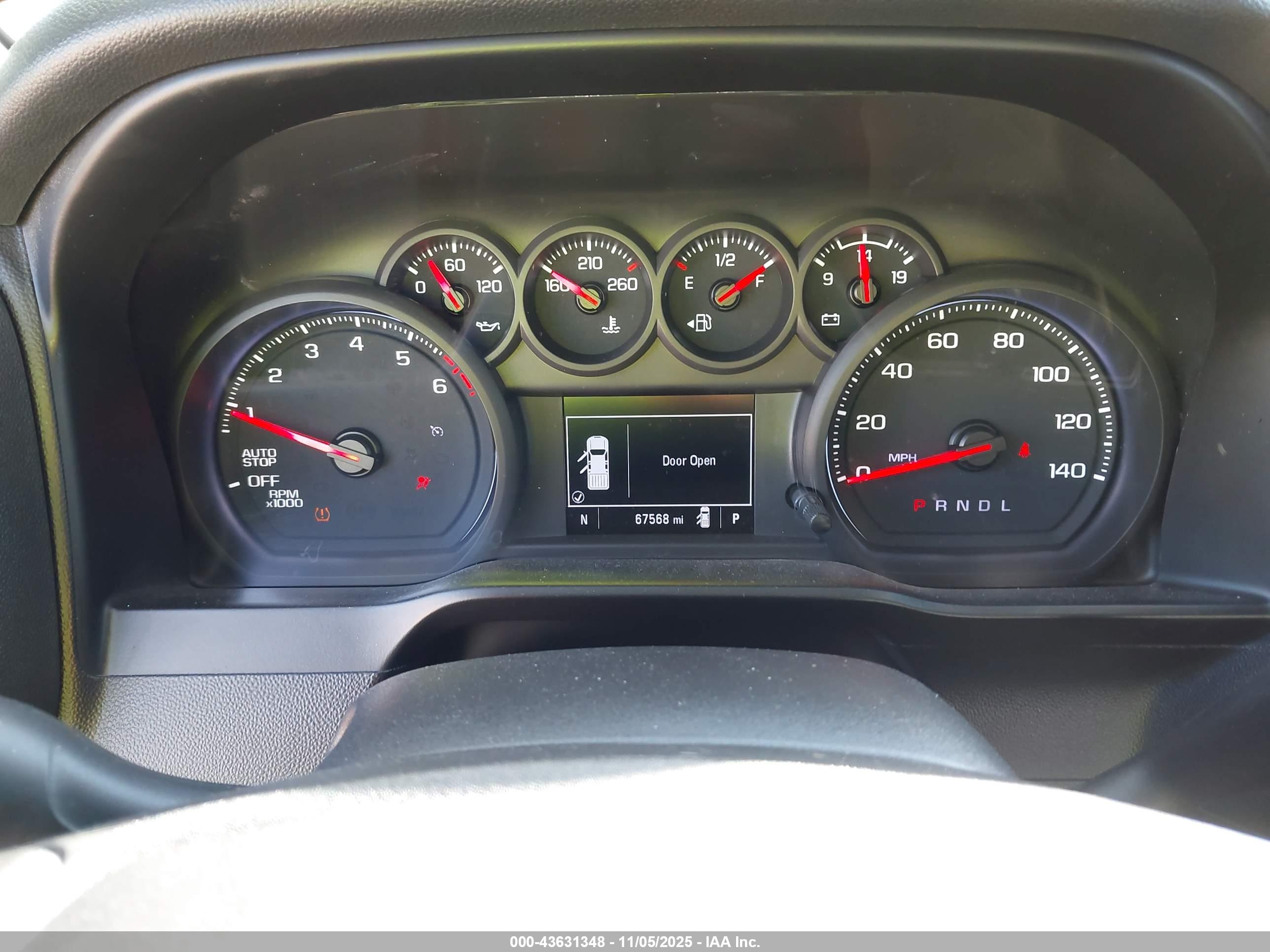 CHEVROLET SILVERADO image 7