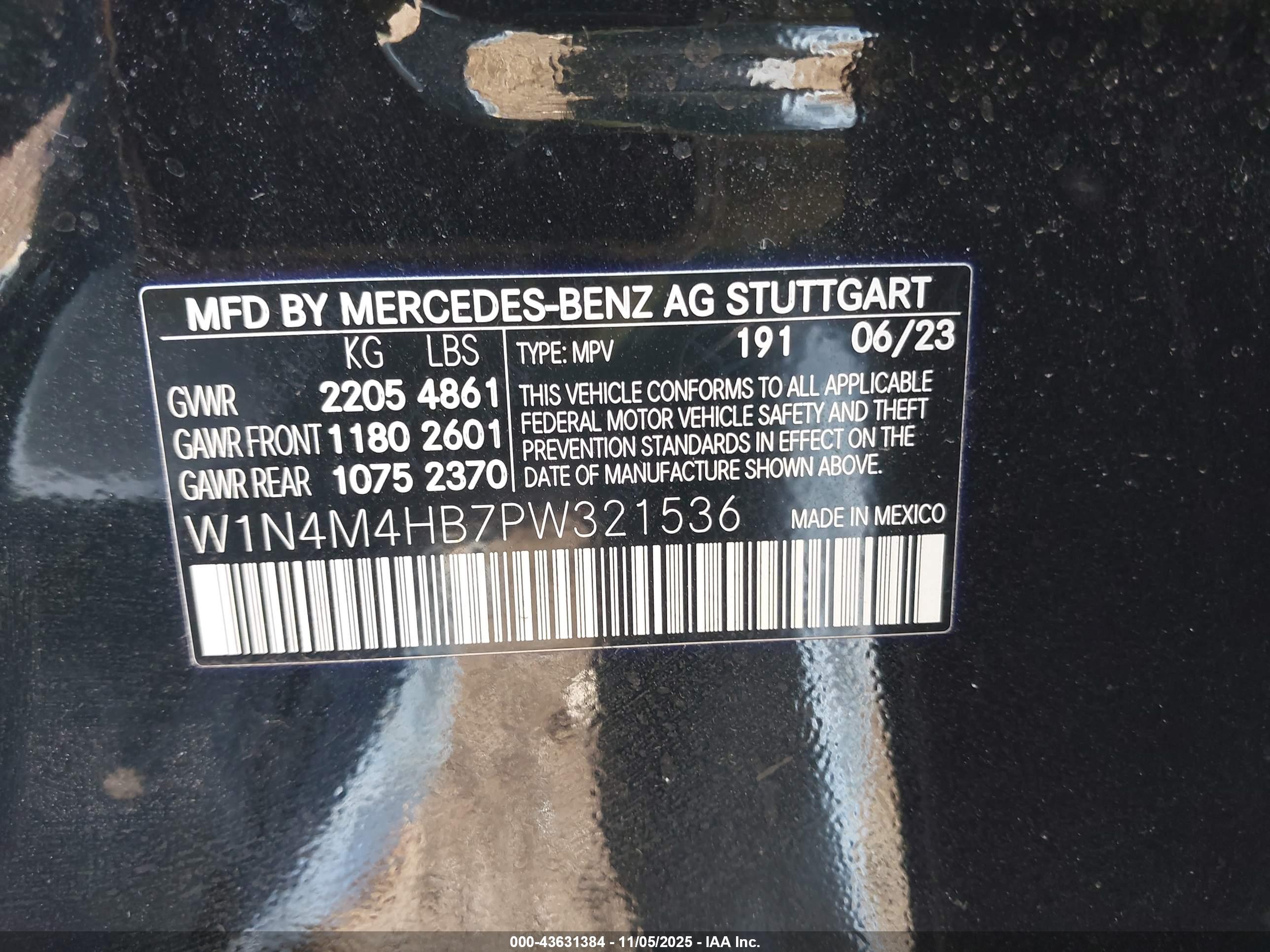 MERCEDES-BENZ GLB image 9