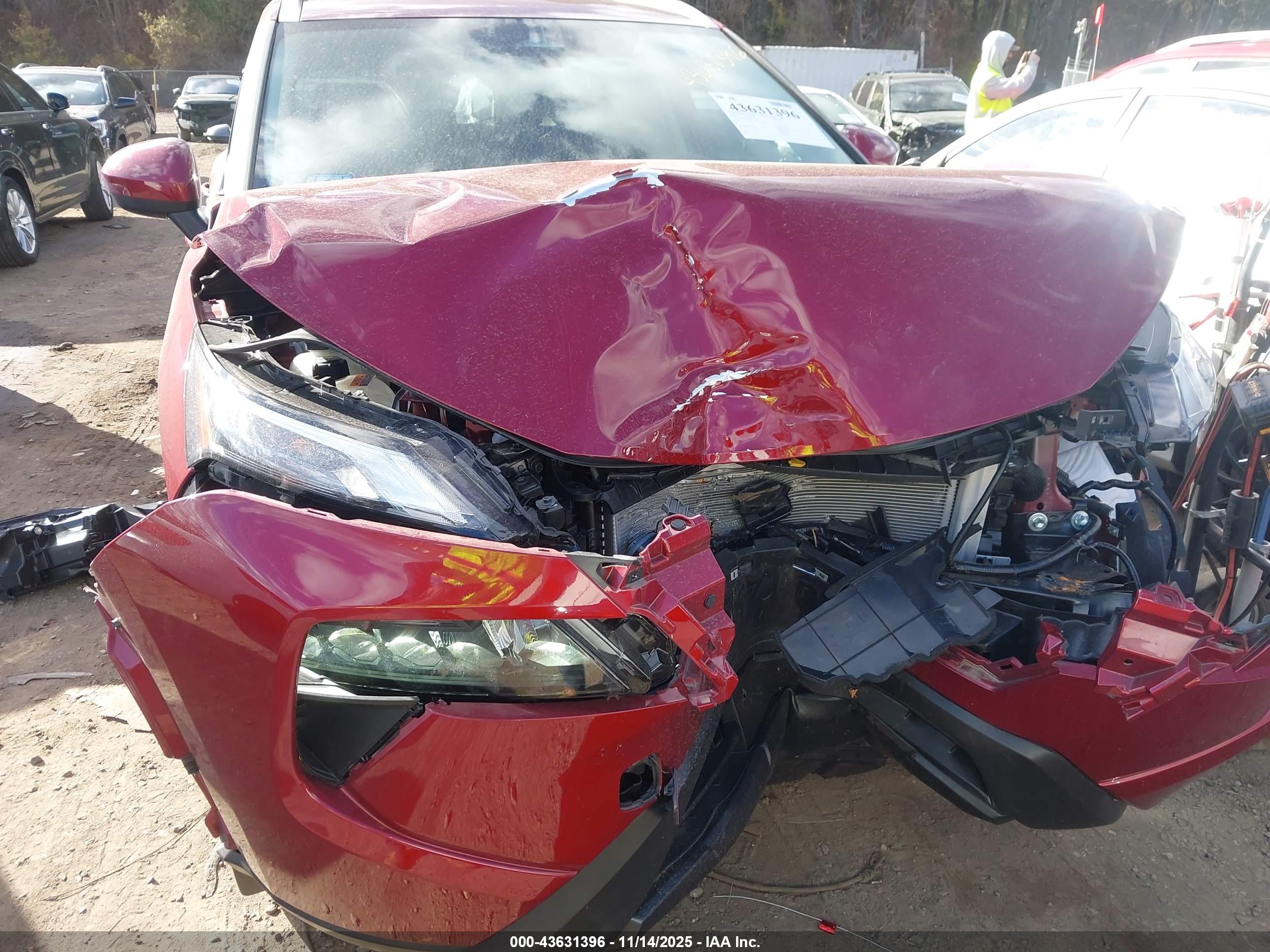 NISSAN ROGUE image 6