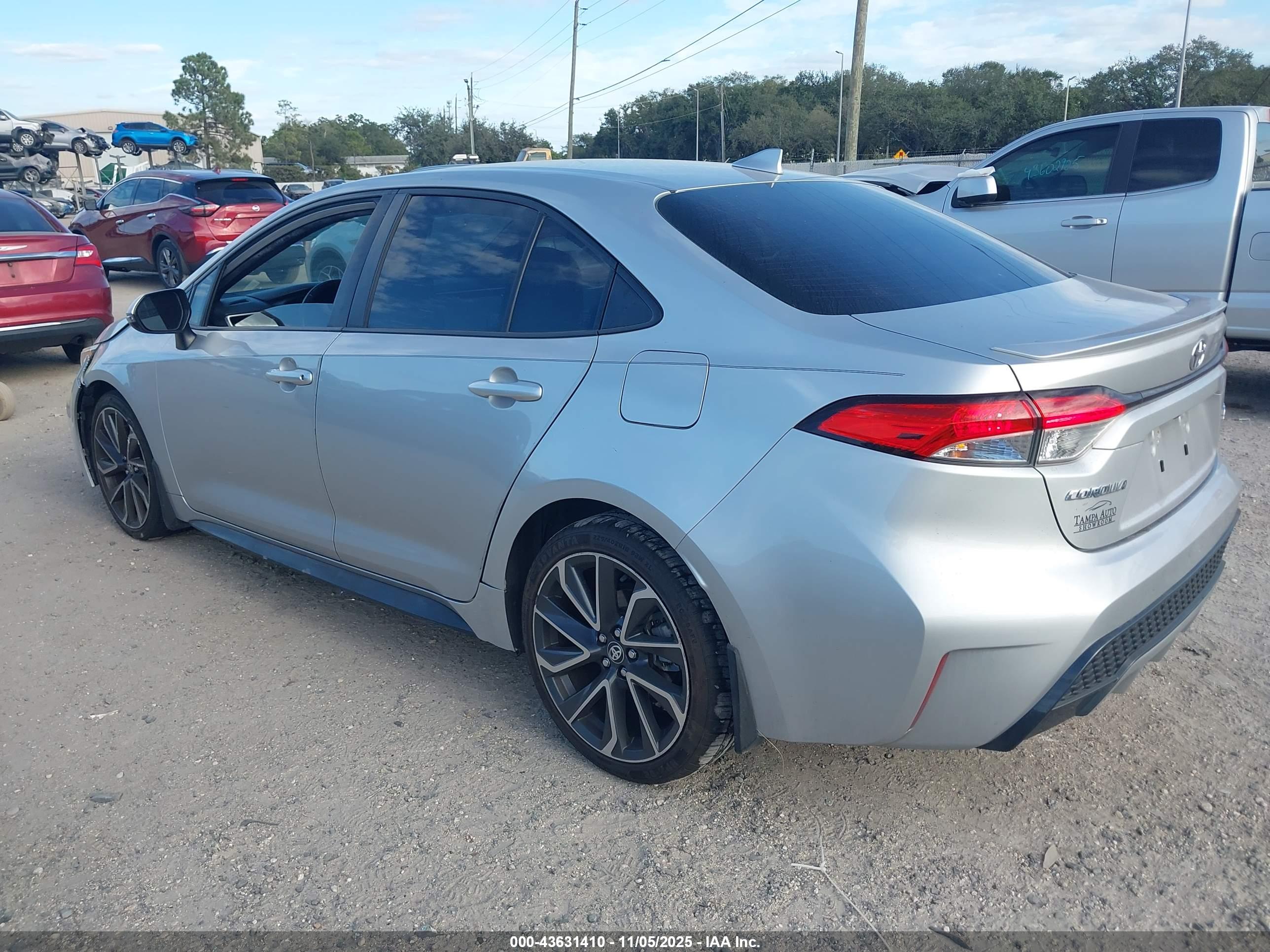 TOYOTA COROLLA image 3