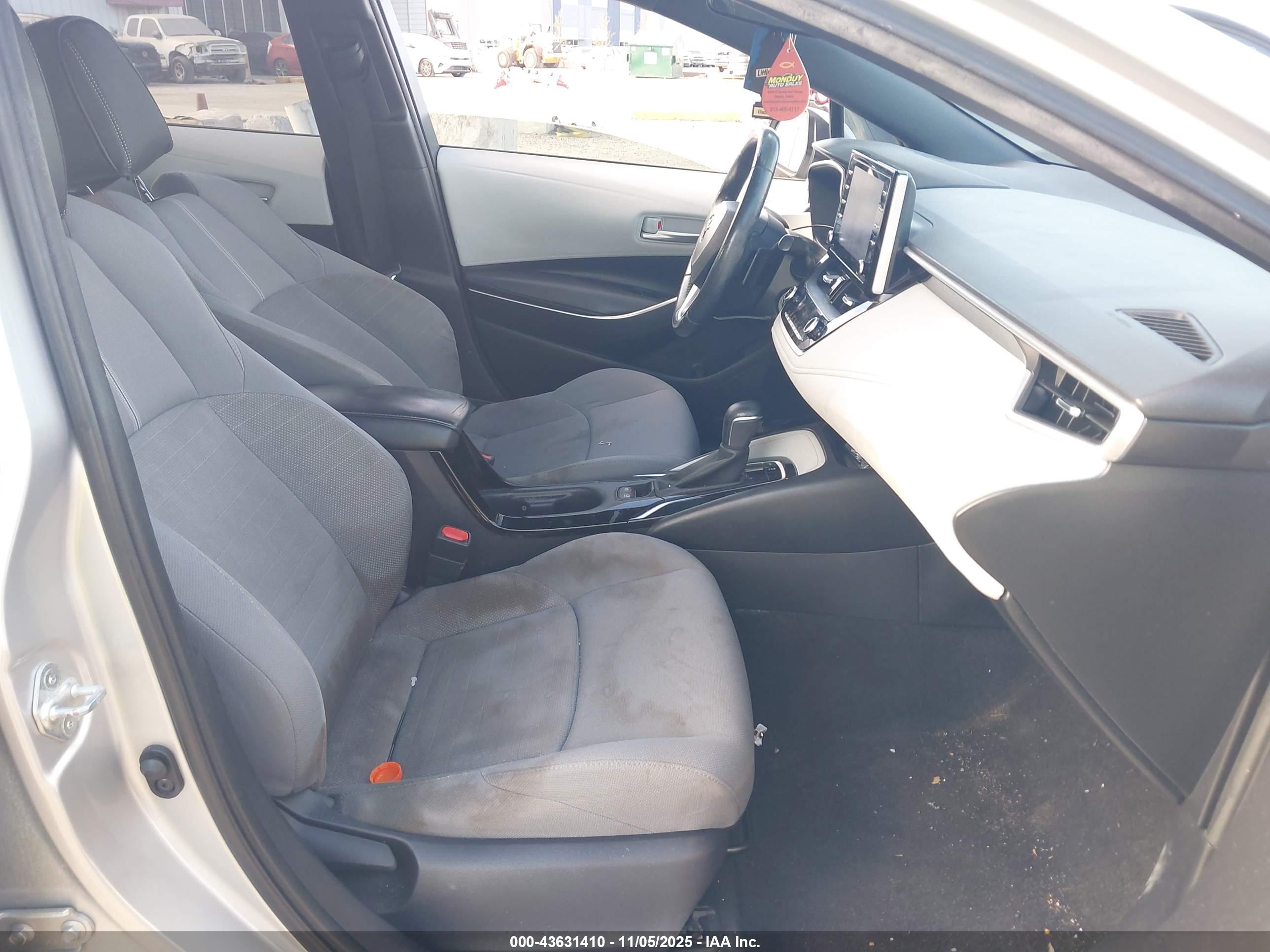 TOYOTA COROLLA image 5