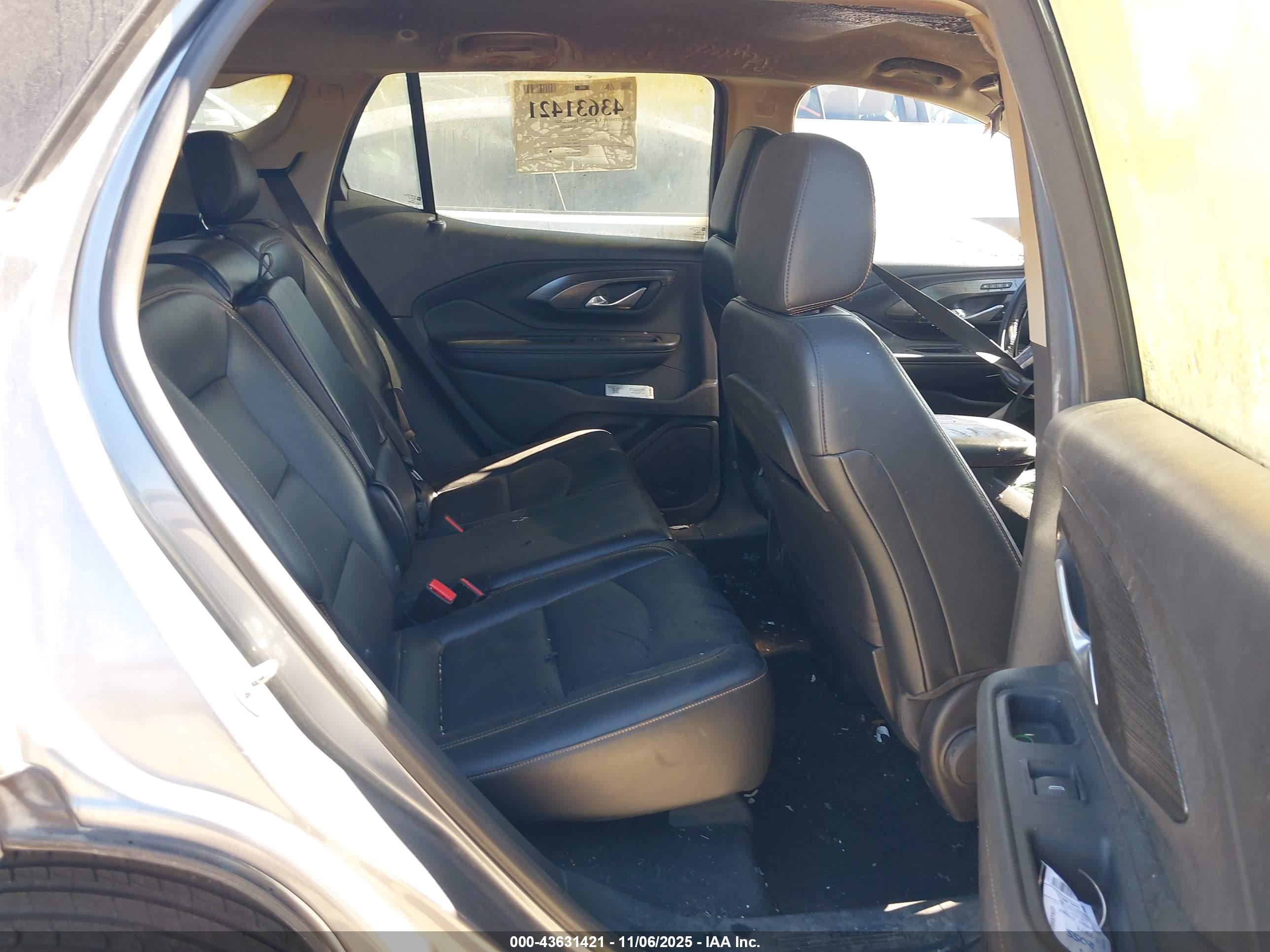 GMC TERRAIN image 8