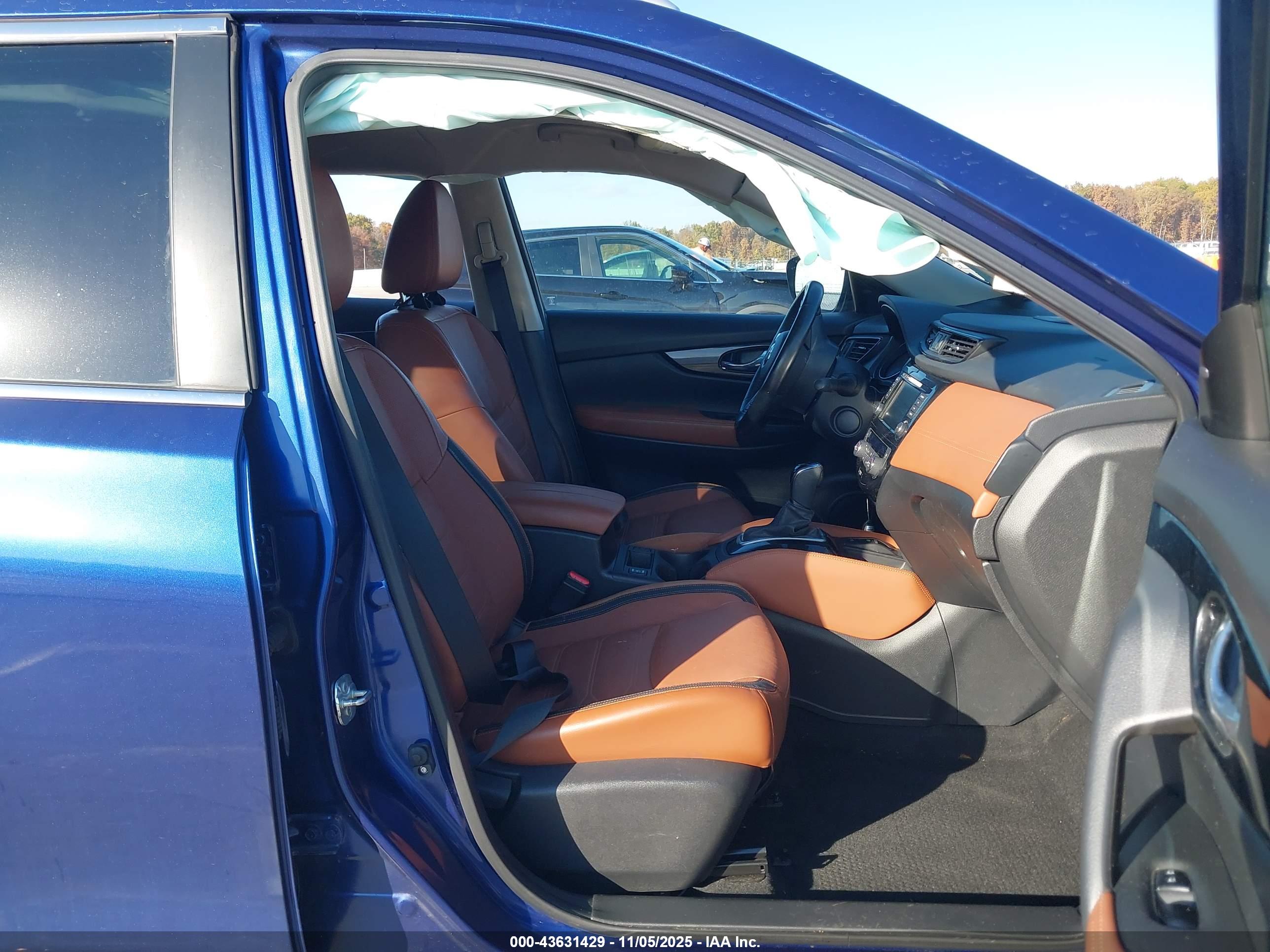NISSAN ROGUE image 5