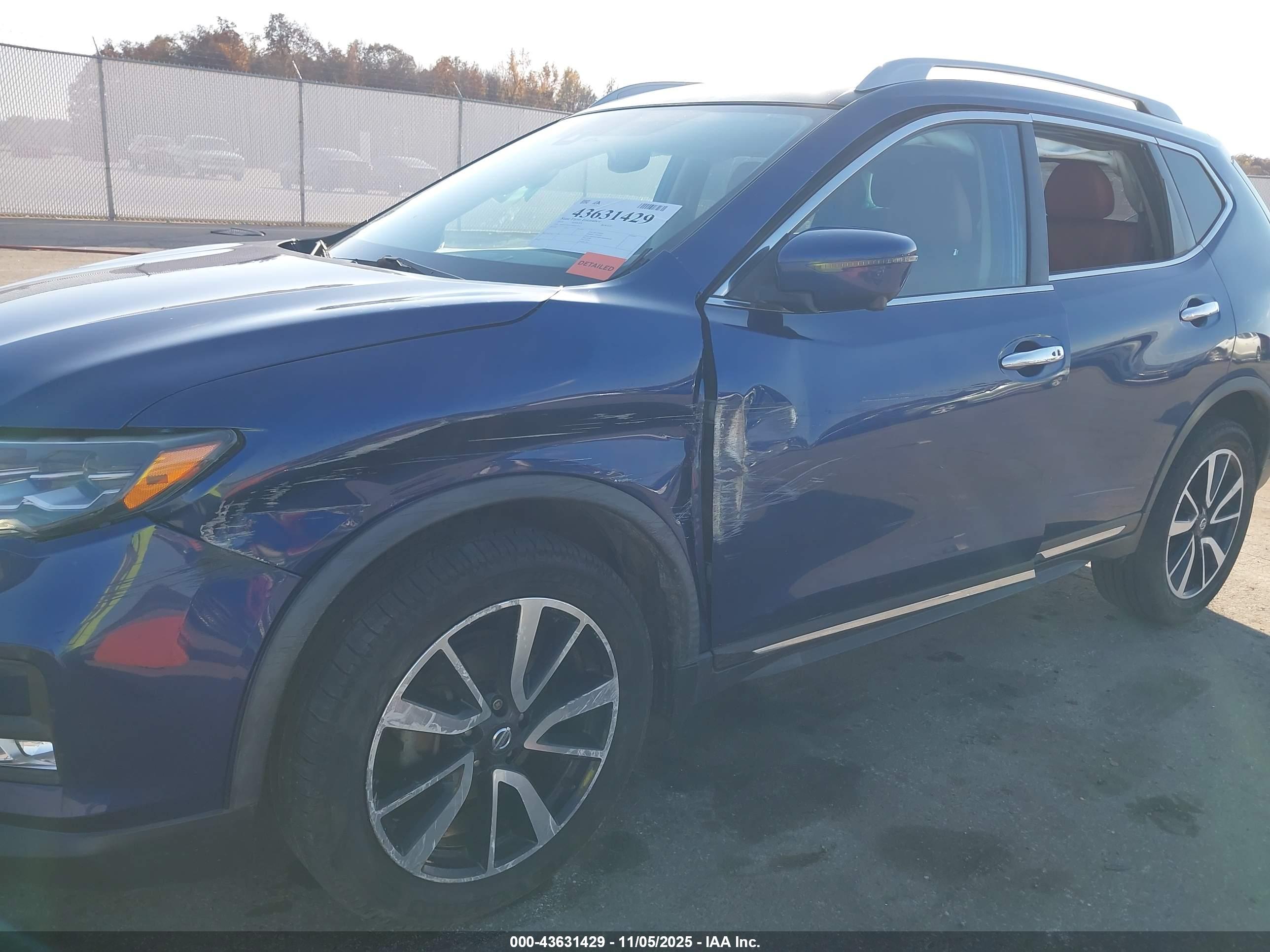 NISSAN ROGUE image 6