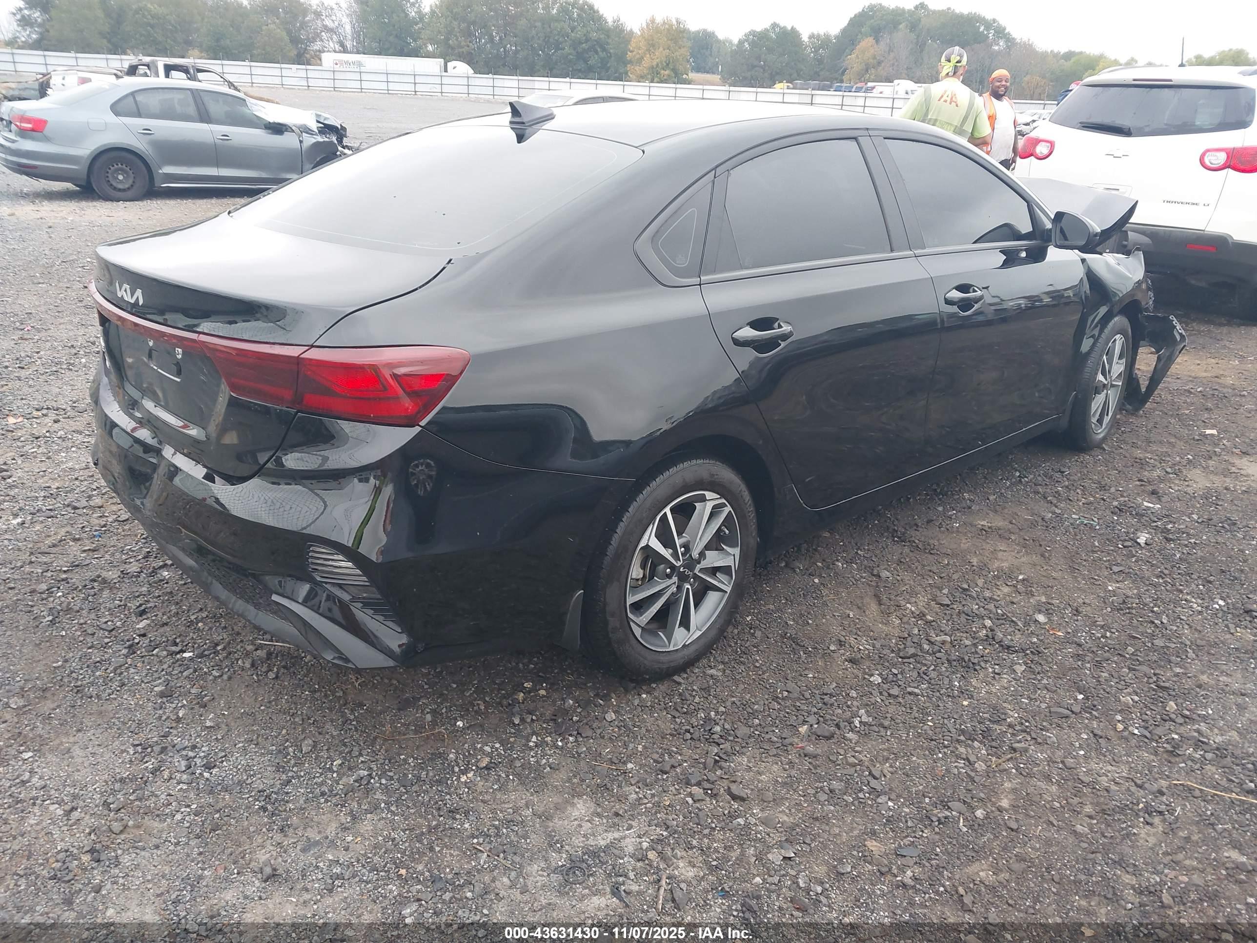 KIA FORTE image 4