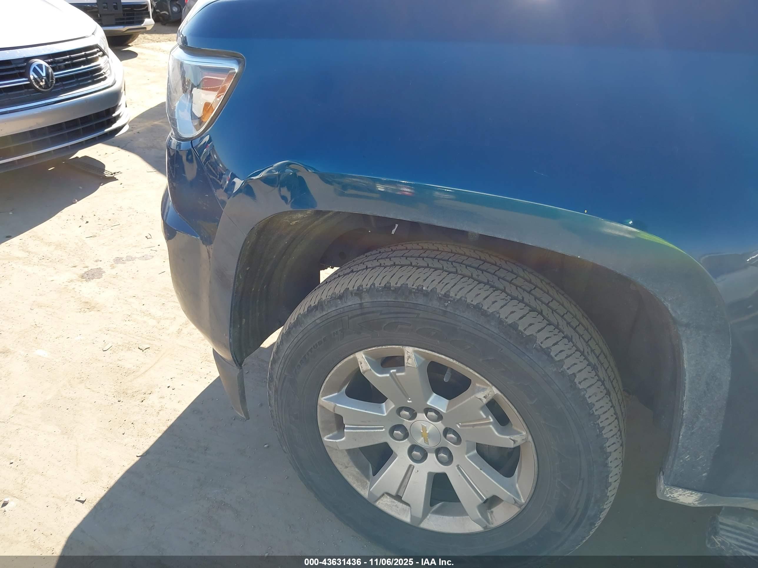 CHEVROLET COLORADO image 6
