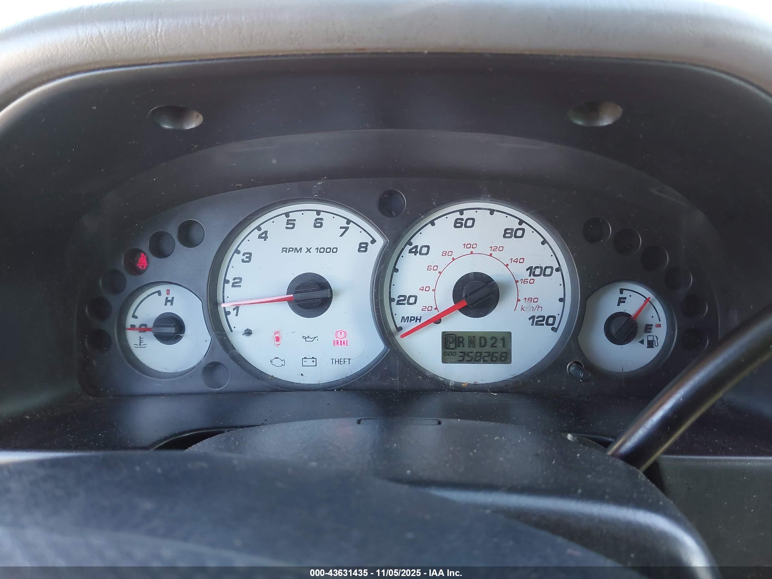 FORD ESCAPE image 7