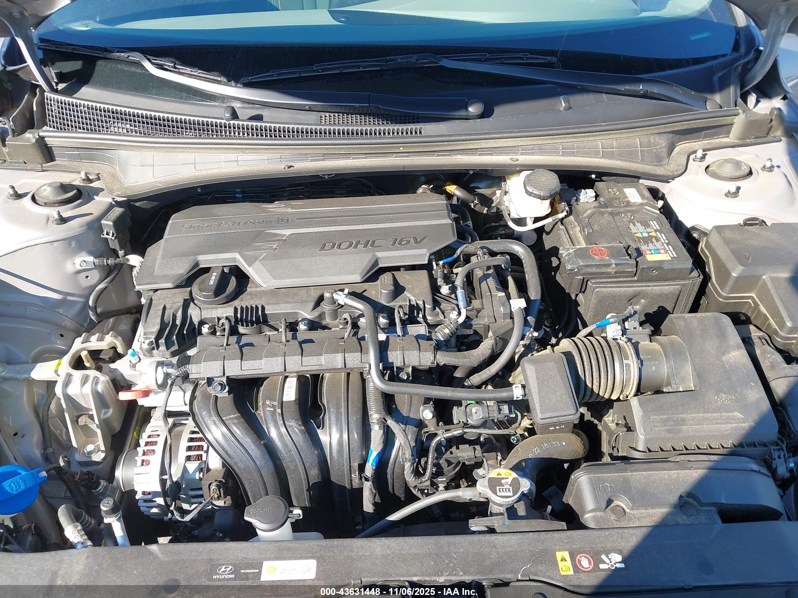 HYUNDAI ELANTRA image 10