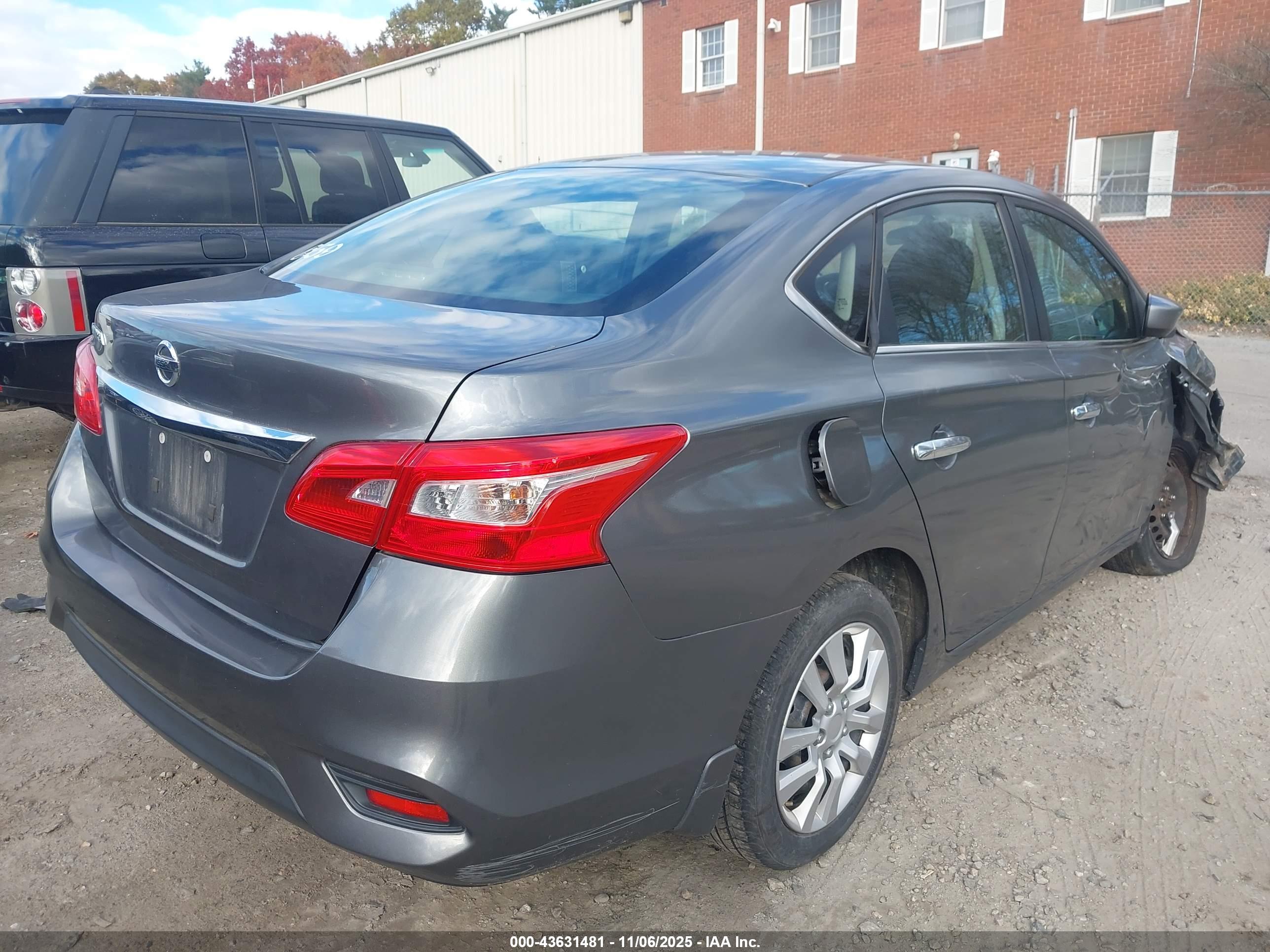 NISSAN SENTRA image 4