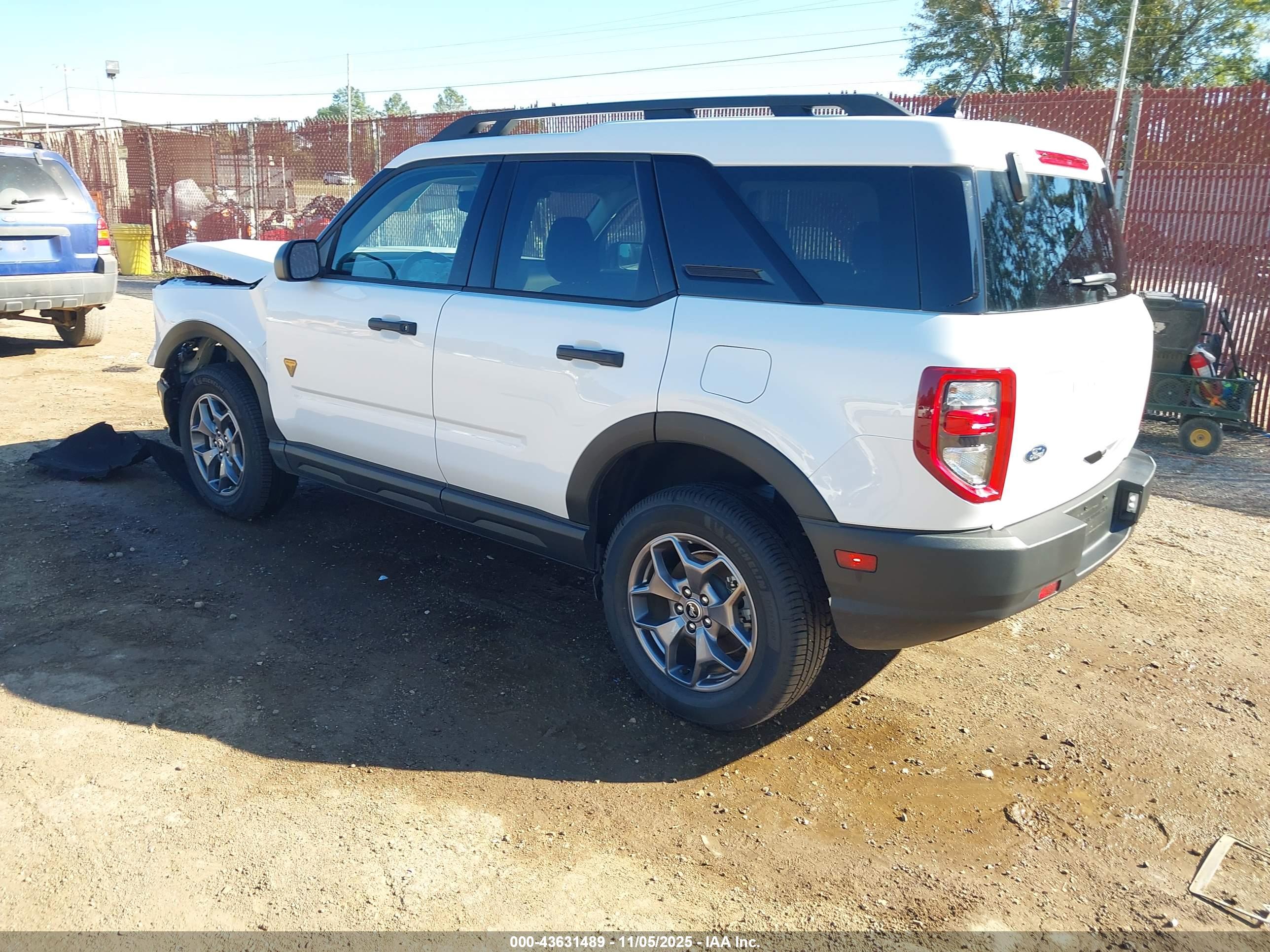 FORD BRONCO image 3