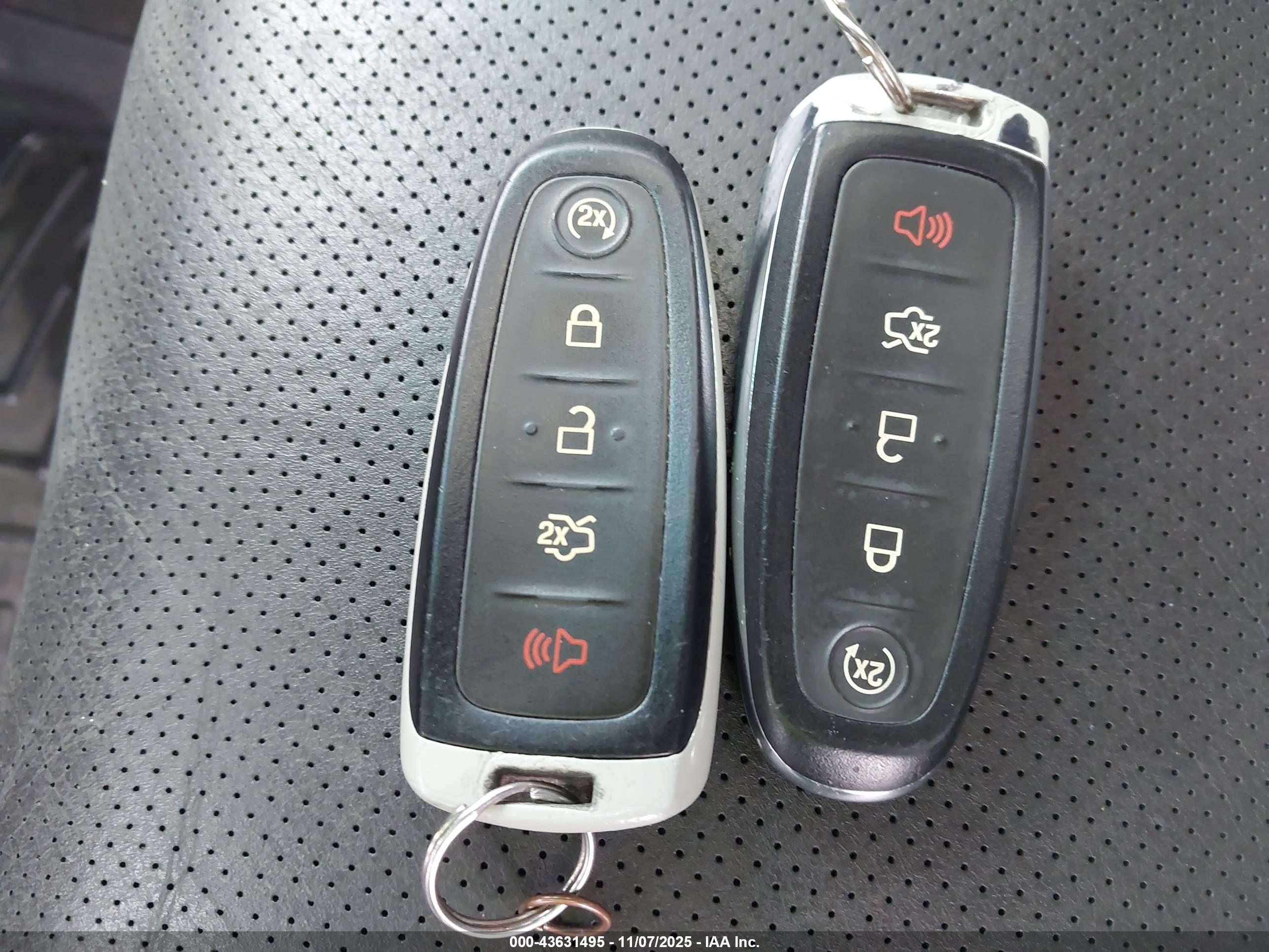 FORD EXPLORER image 11