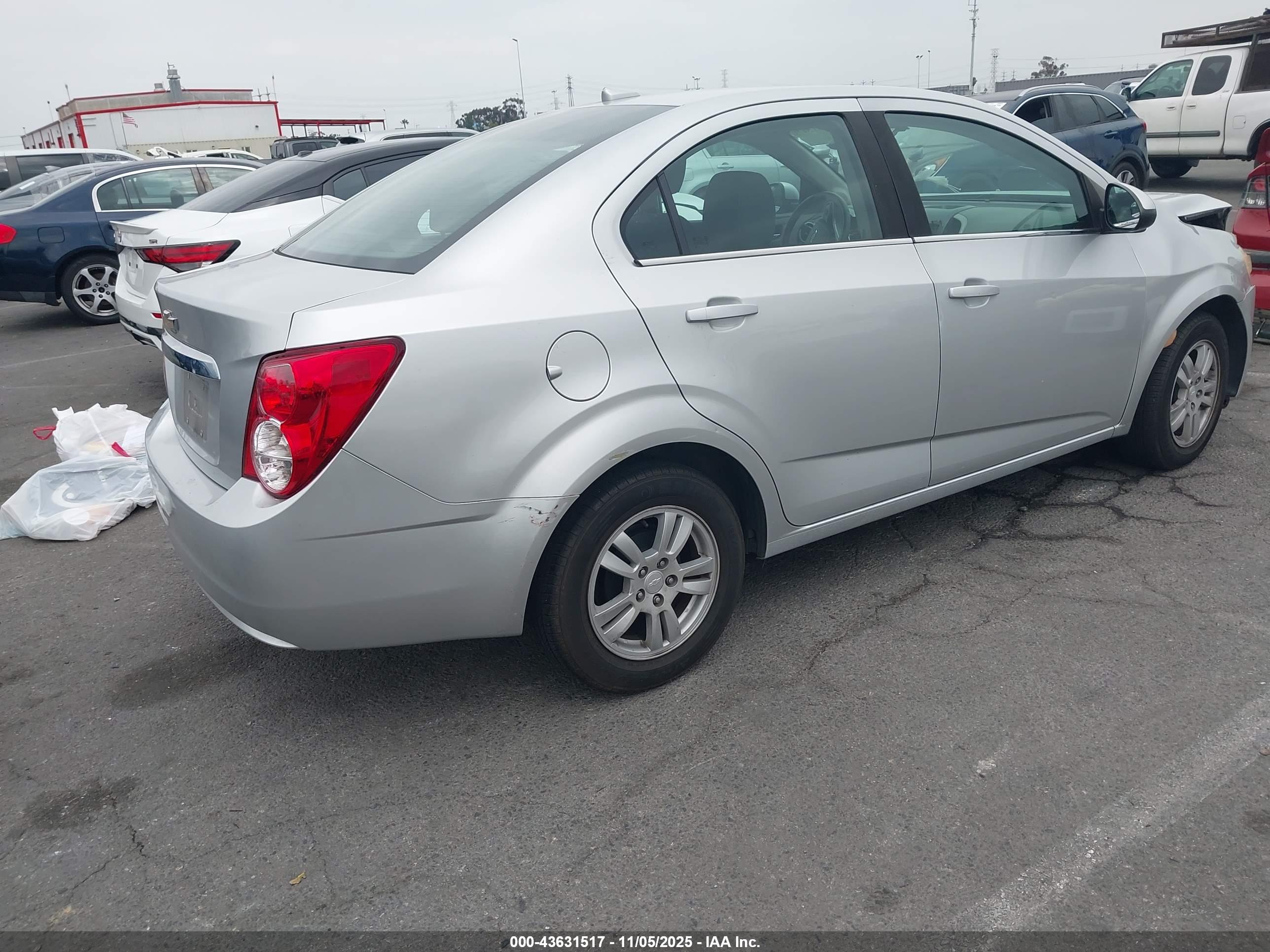 CHEVROLET SONIC image 4