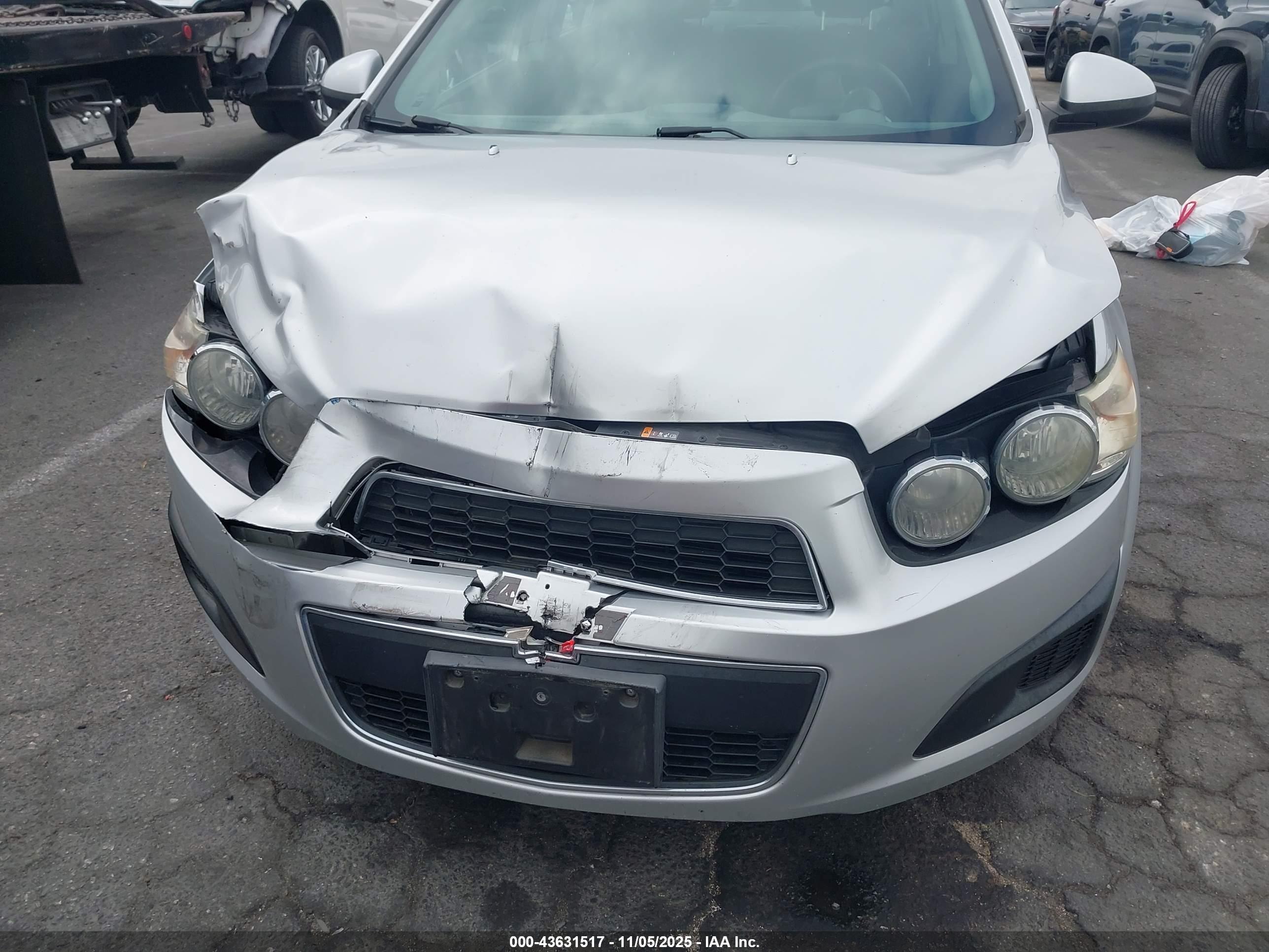 CHEVROLET SONIC image 6