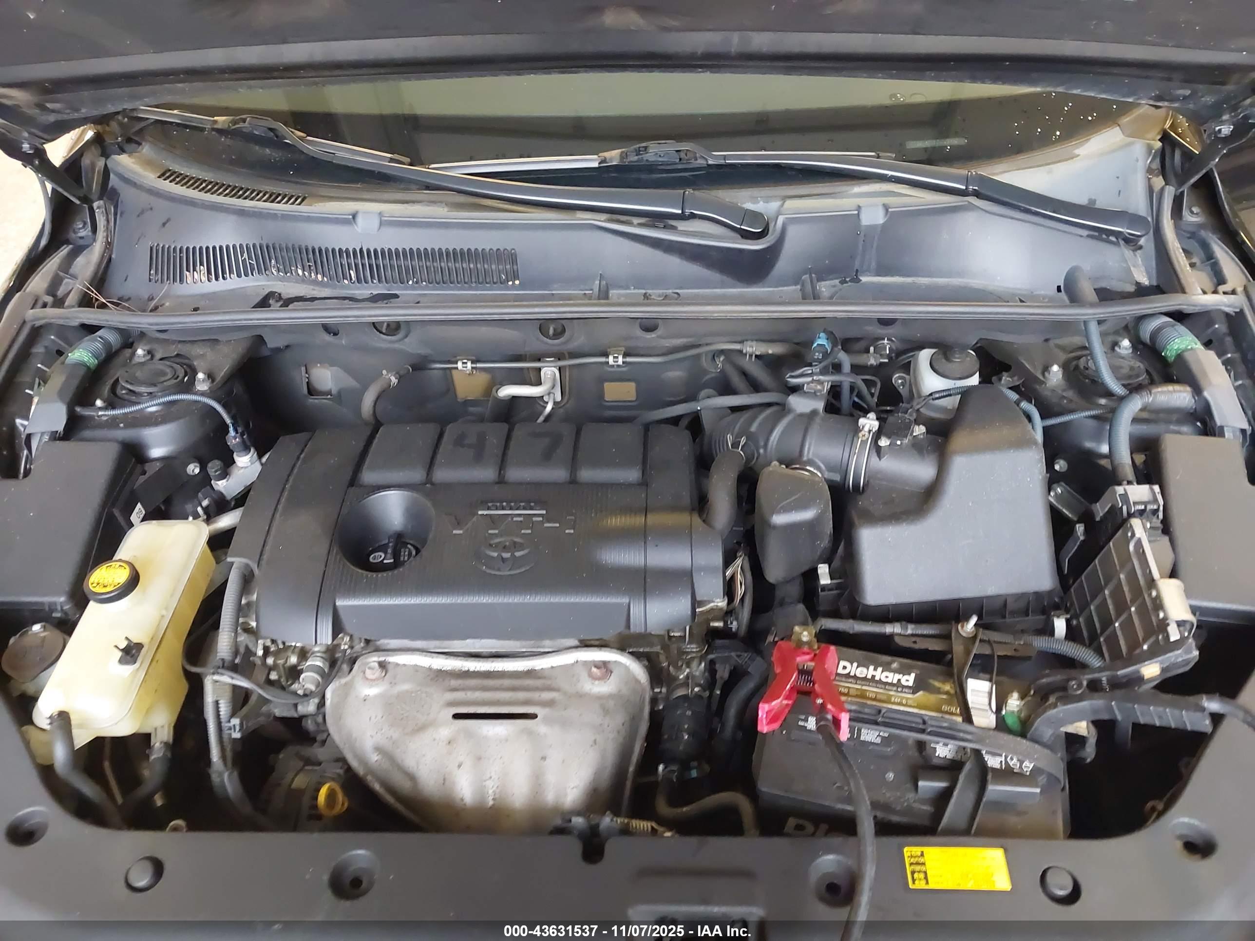 TOYOTA RAV4 image 10