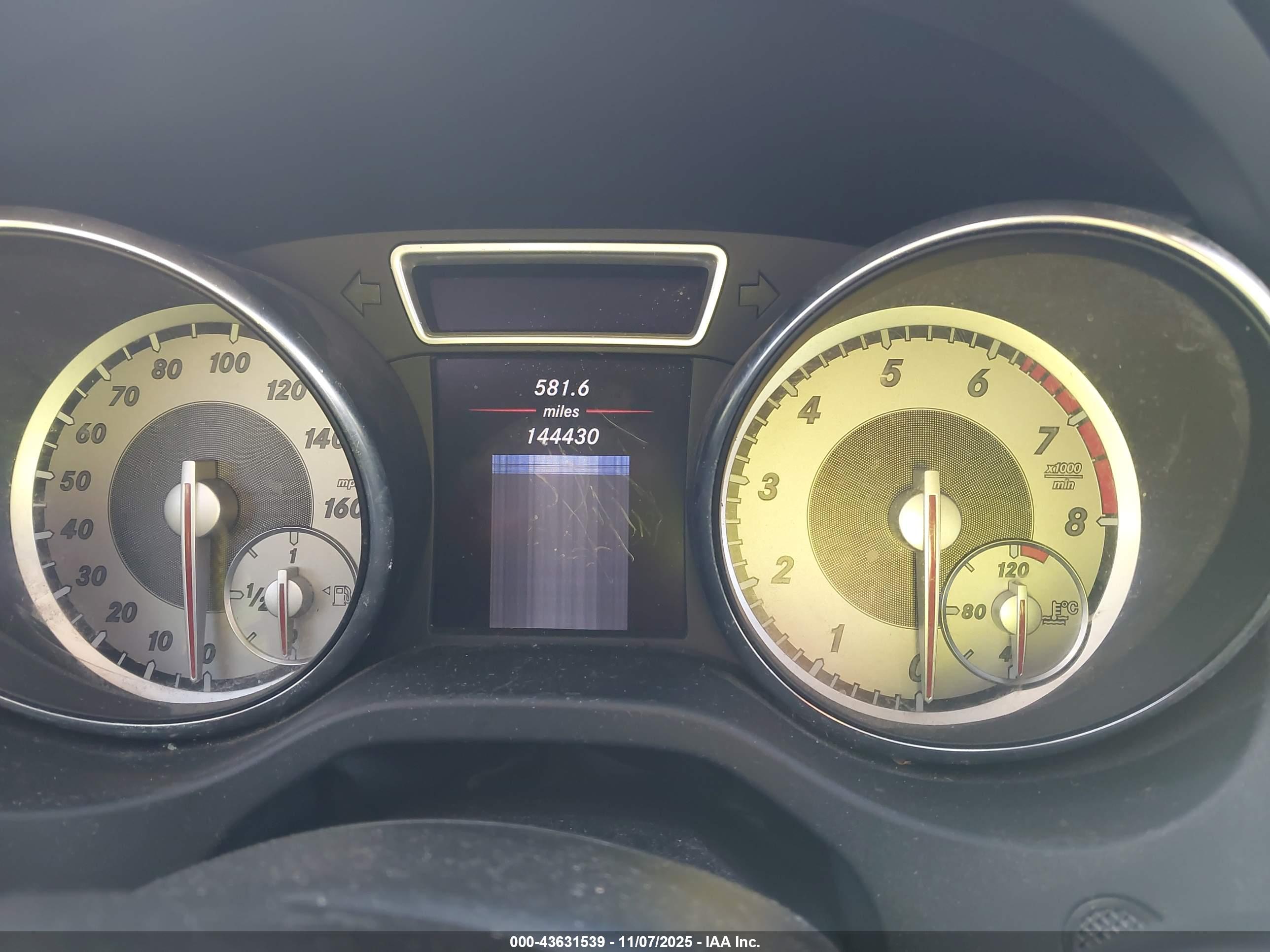 MERCEDES-BENZ CLA image 7