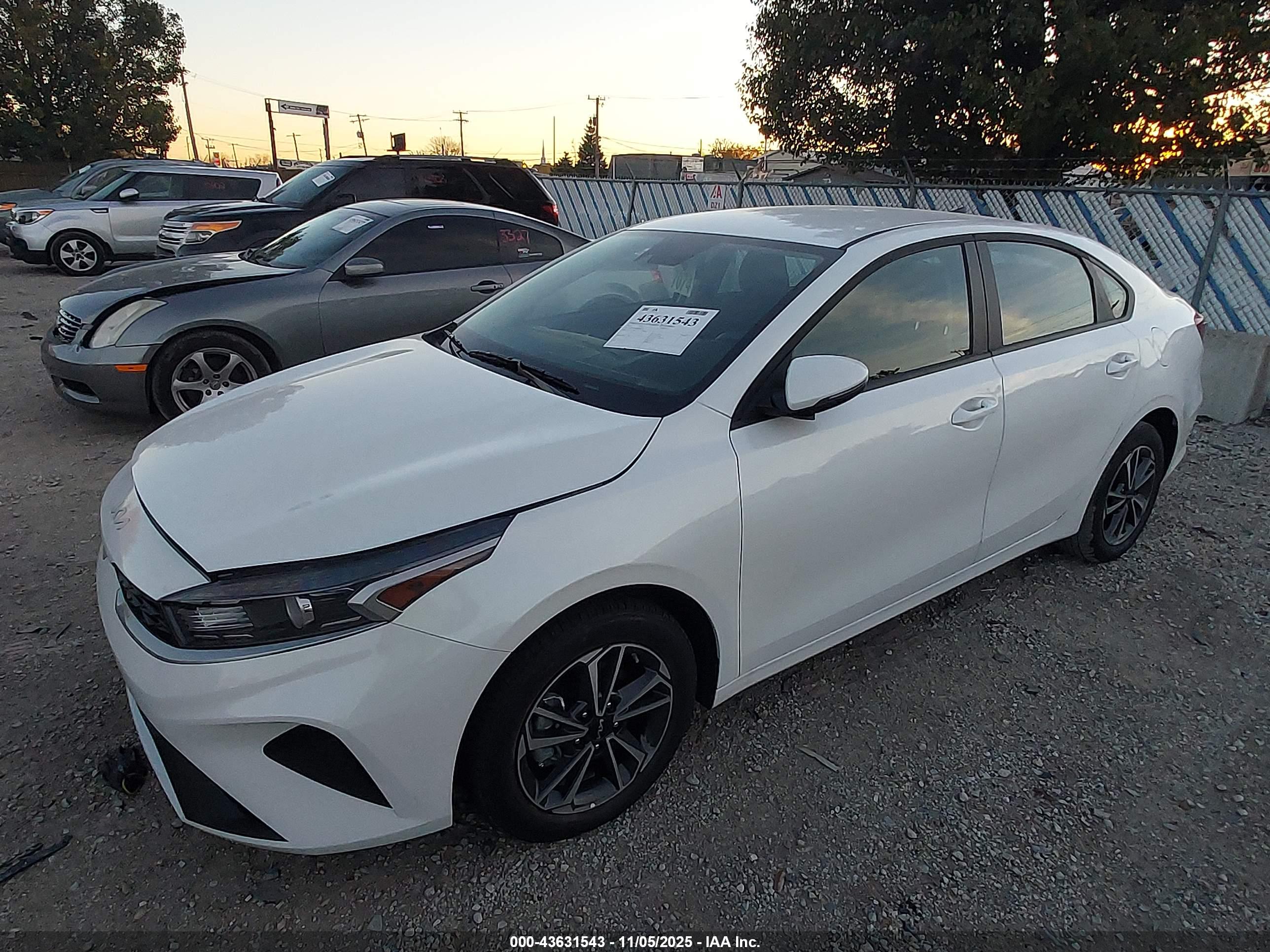 KIA FORTE image 2