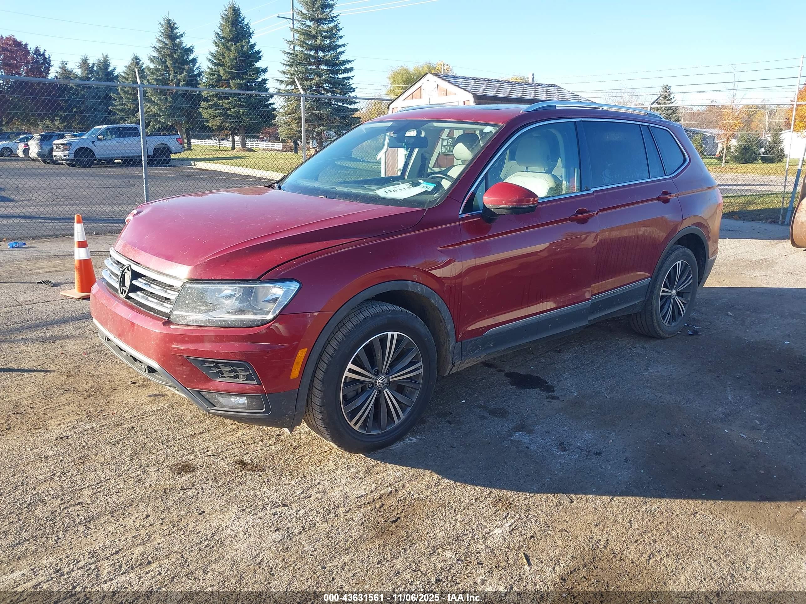 VOLKSWAGEN TIGUAN image 2